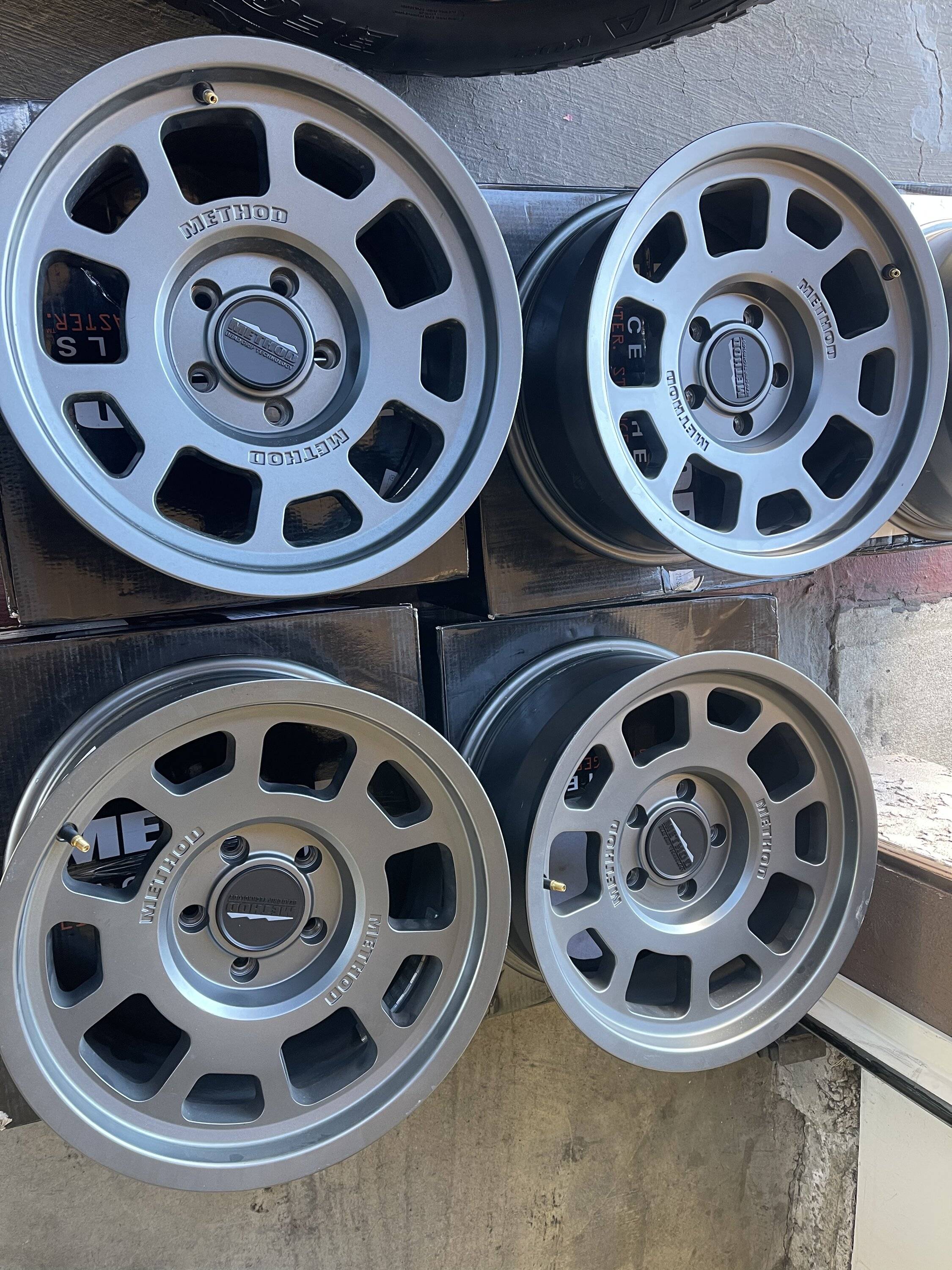 Jeep Wrangler JL Method 705s matte platinum ($1,450) SoCal 179404E9-0760-41C5-9A9B-73FE82DE8748