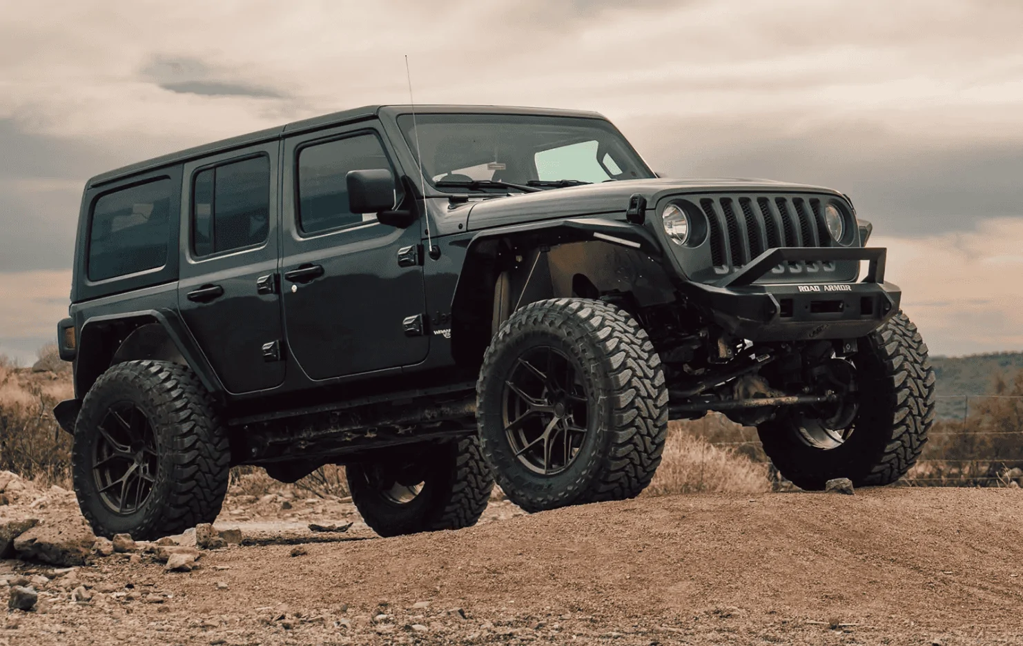 Jeep Wrangler JL Help me identify these wheels Screenshot_20221123_090749