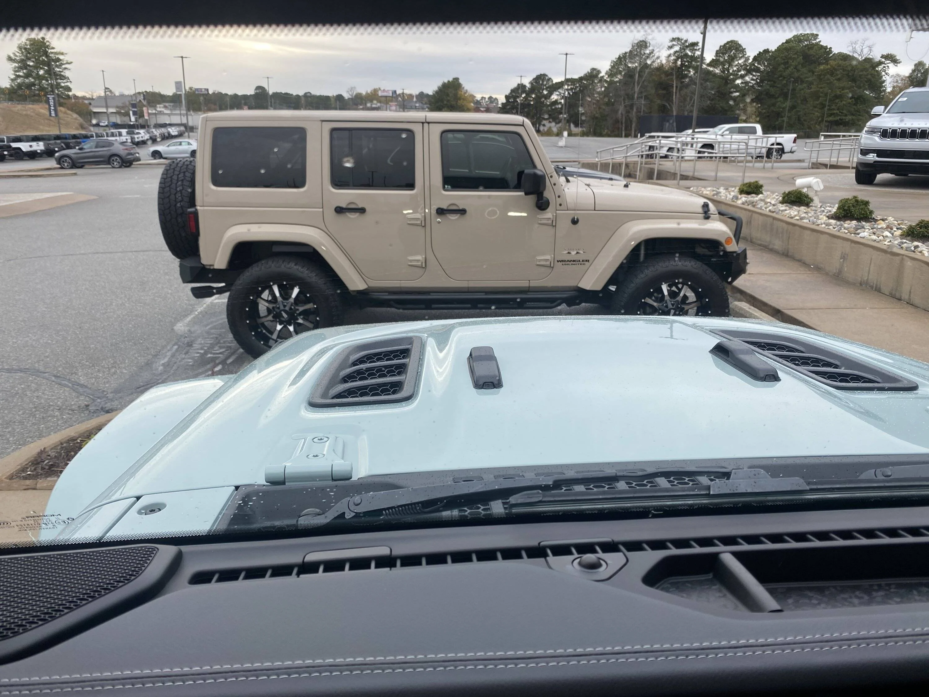 Jeep Wrangler JL 2023 Orders - Check in here 2CF5269B-E3A3-424E-B4C7-DAB057E69903