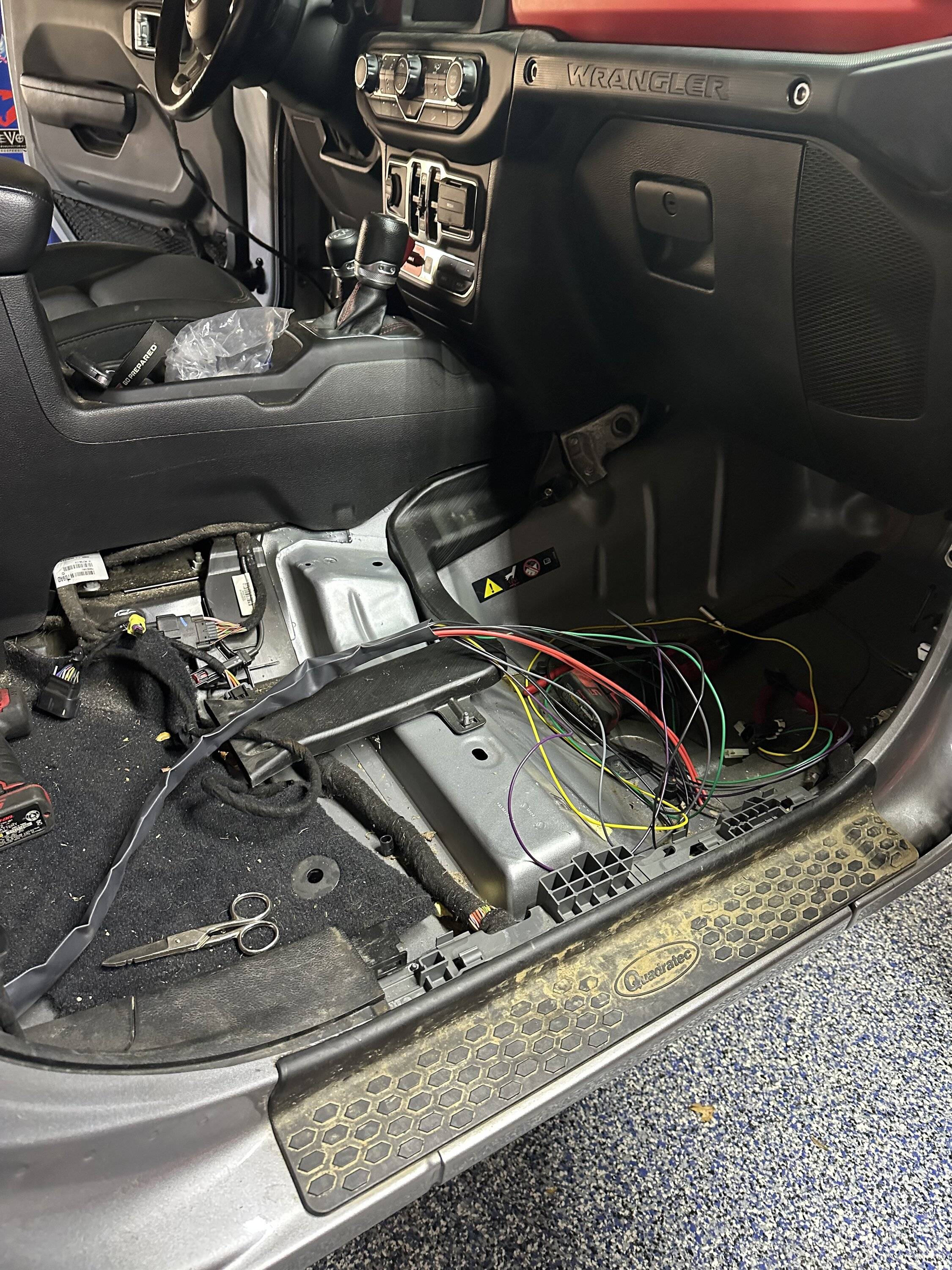 Jeep Wrangler JL Lasfit Locker Switch Panel - ARB Air Lockers D21E7BA2-2EDC-495D-847B-93ED468F31A3