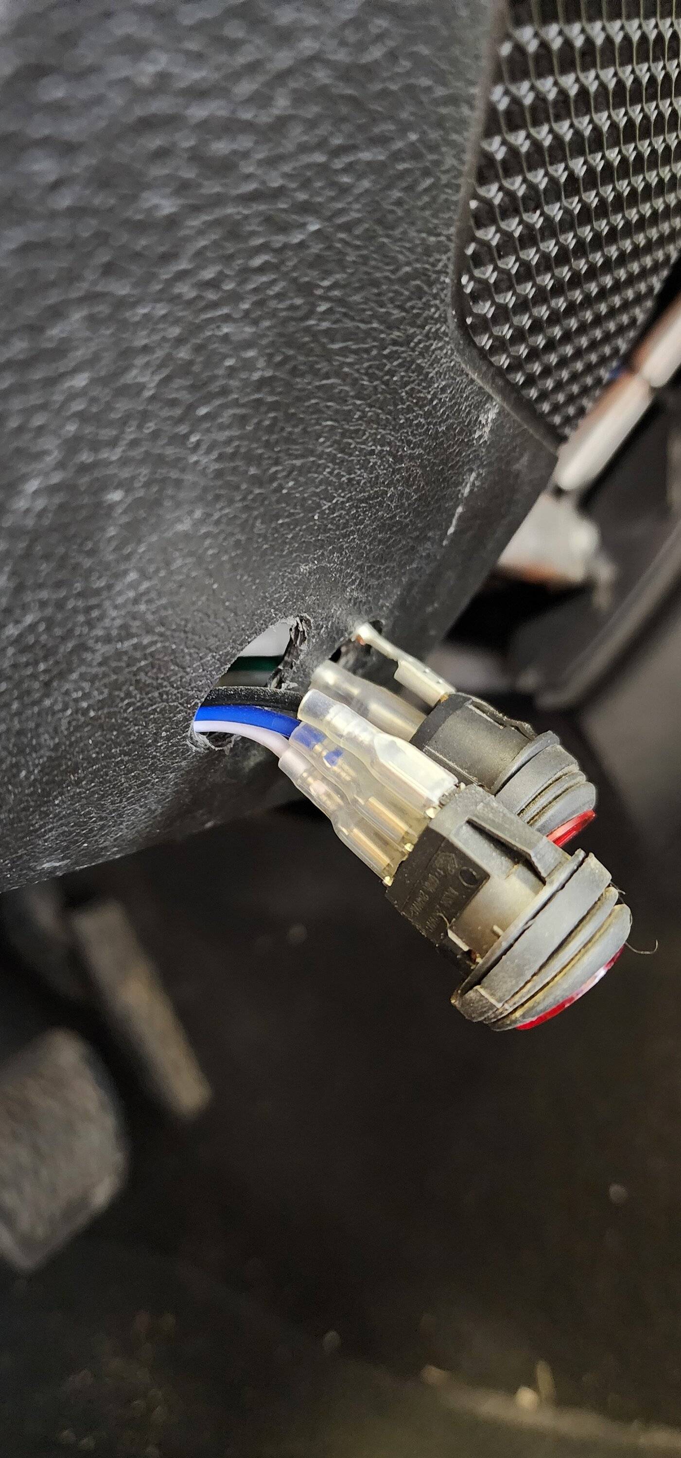 Jeep Wrangler JL Switch Panel wiring? 20221125_104646