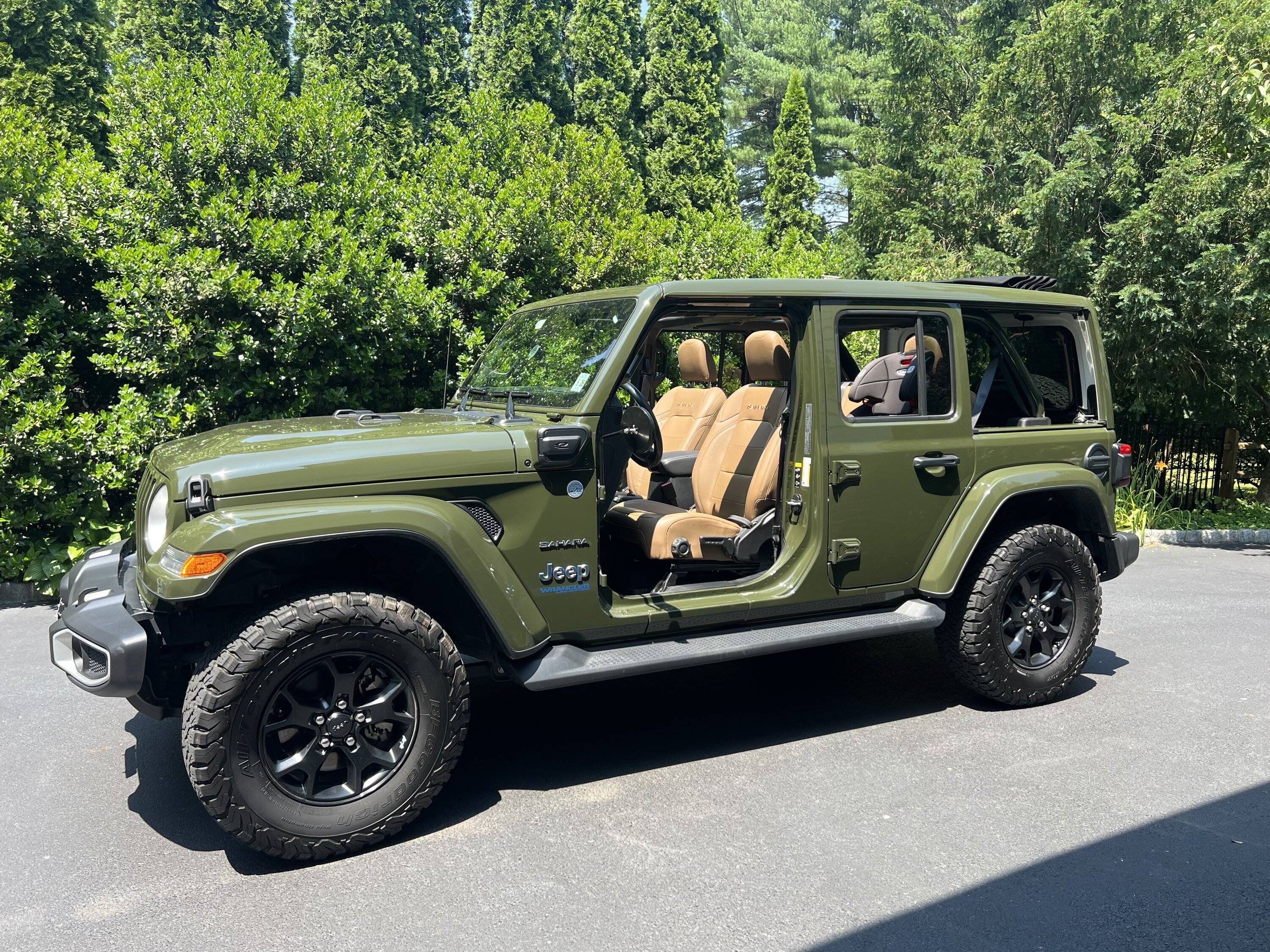 Jeep Wrangler JL Decision on color..,?? E7688358-2FFF-49B7-B196-E5ADBFFA555A