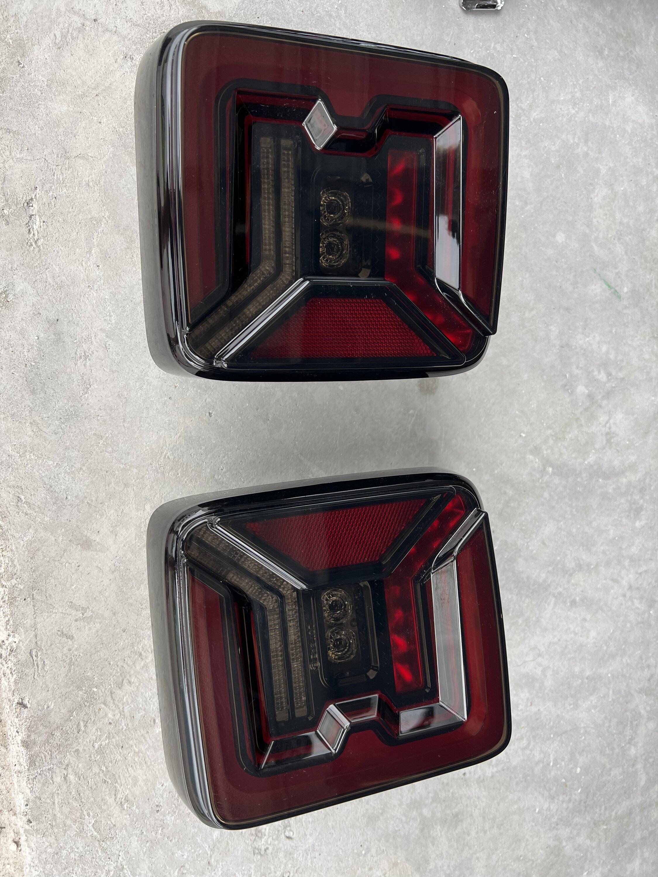 Jeep Wrangler JL LED taillights $175 32019532-4D89-4E18-8A3C-18253E62B331