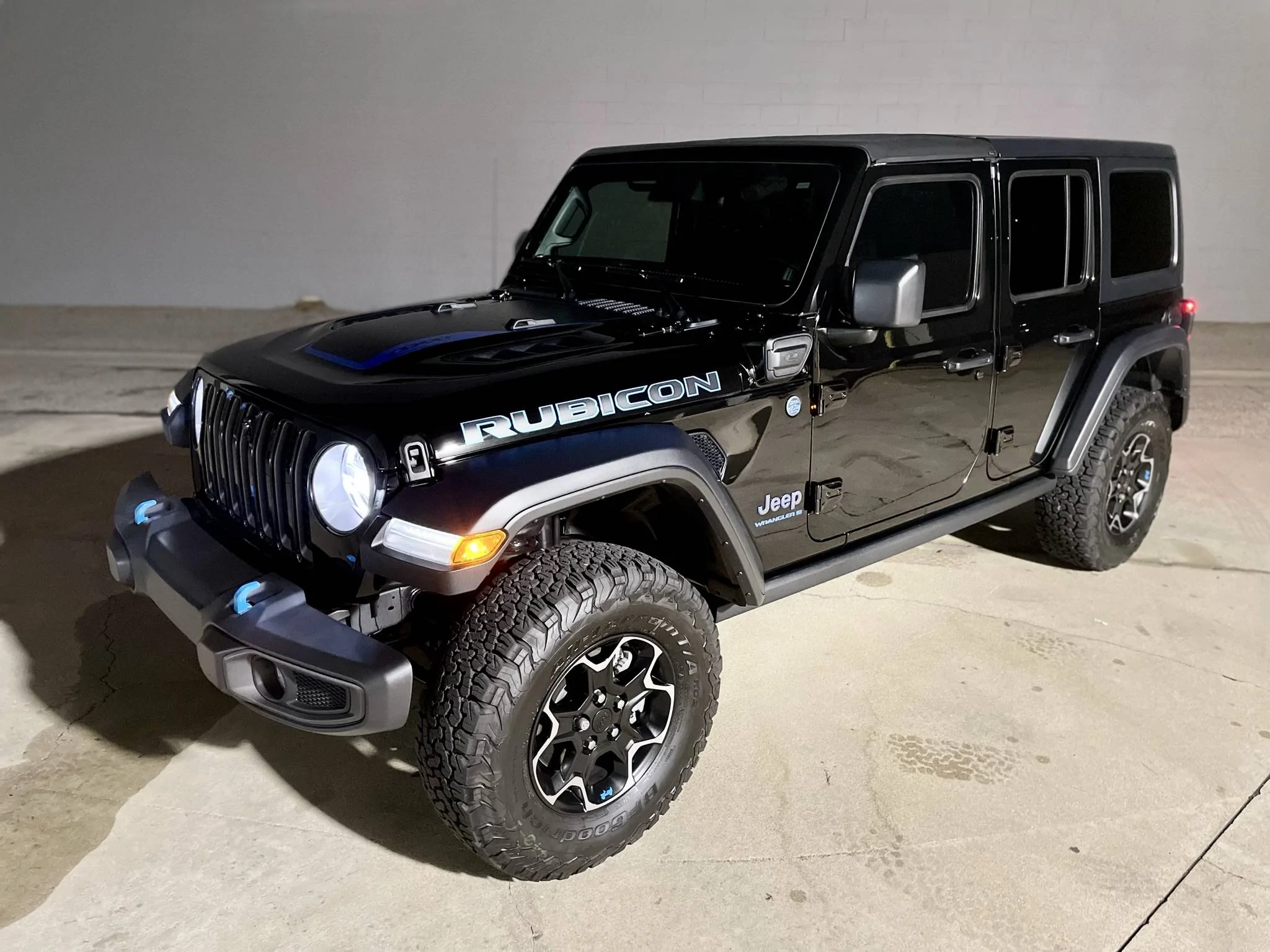 Jeep Wrangler JL JL Rubicon on Method Wheels...let's see em! 99E9F4B1-1209-4064-A145-9E96CD524021