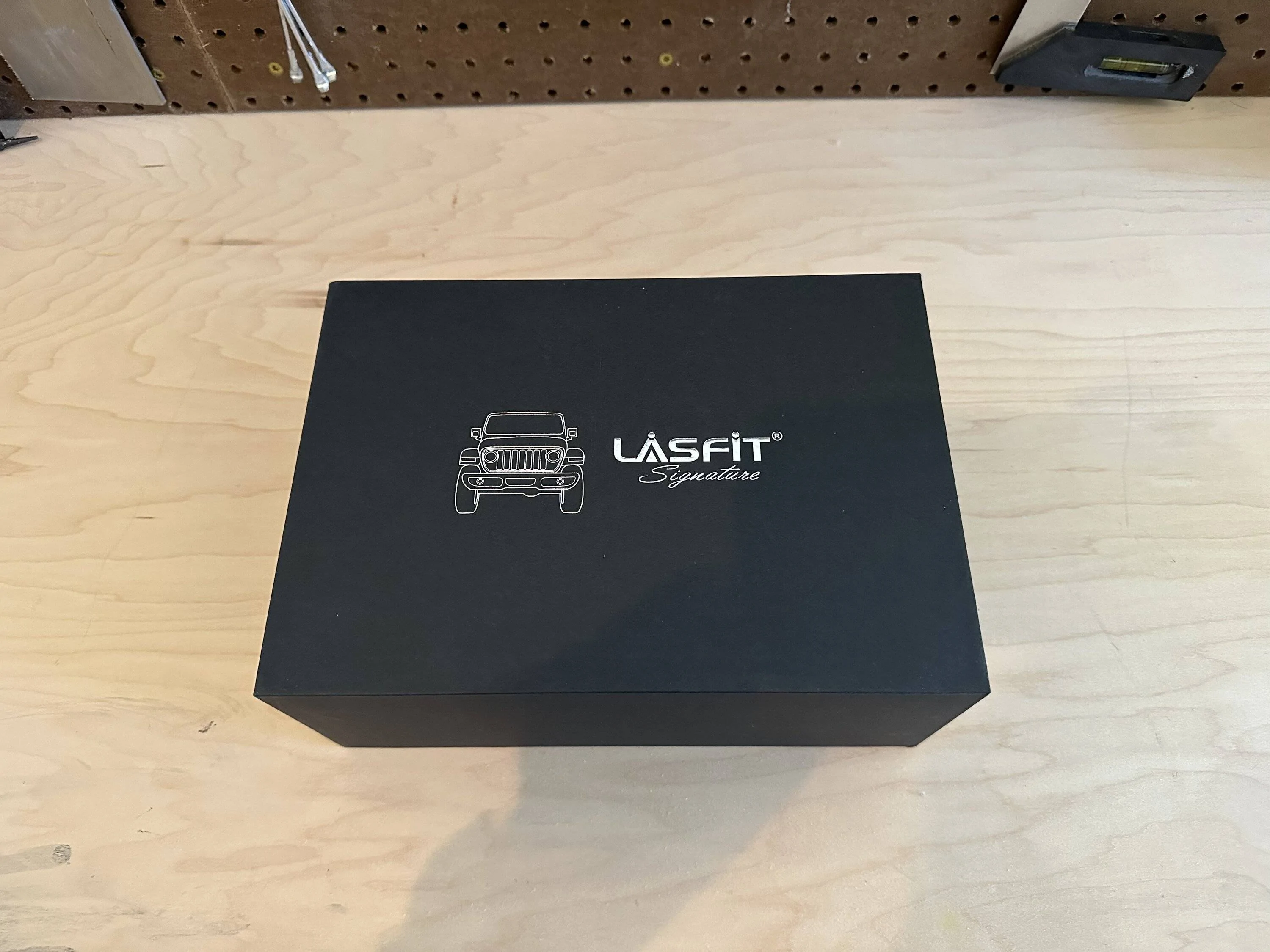 Jeep Wrangler JL LASFIT switch panel with manual transmission AE9560FF-CBA0-4159-89DC-82AF38261DB7