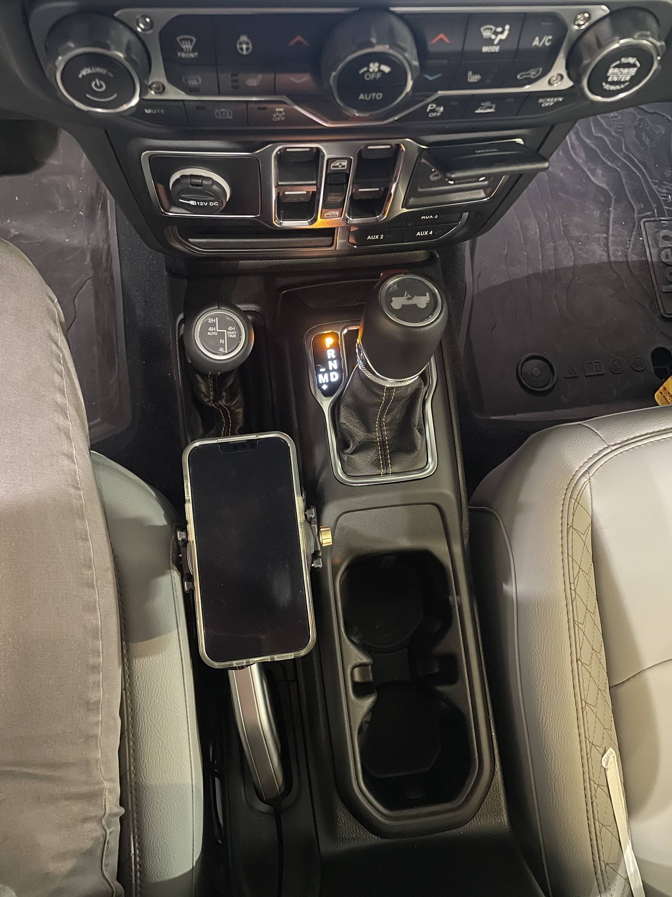 Jeep Wrangler JL Cell phone mount recommendations 581B8364-3E3A-419D-8A61-DA12D6A98843