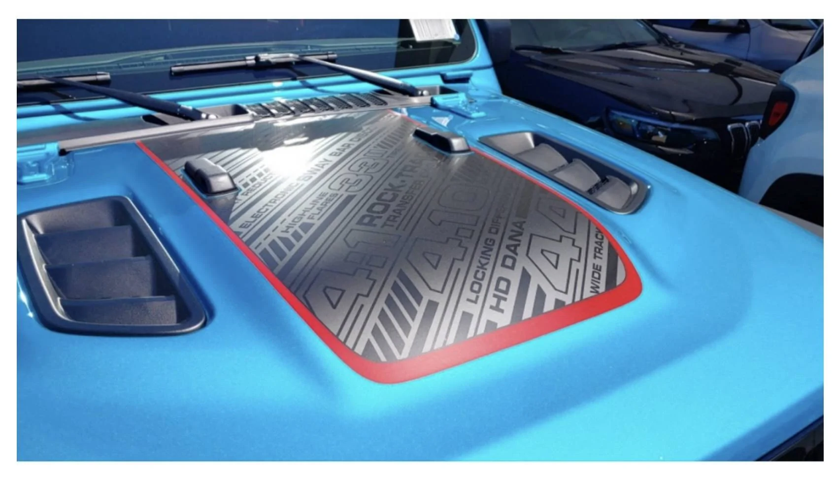 Jeep Wrangler JL Consensus on black Rubicon hood decal 1669598997619