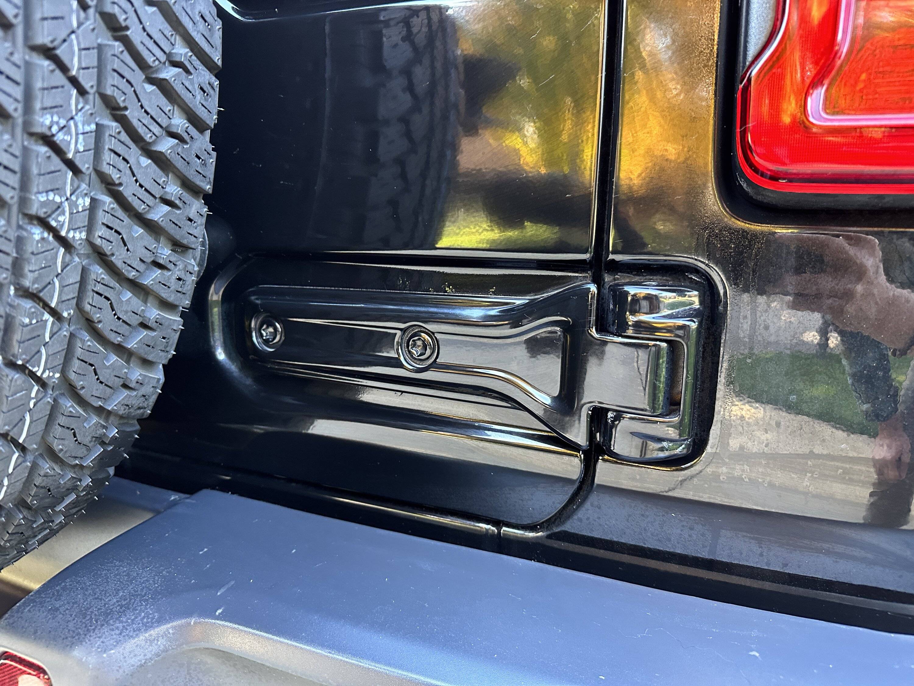 Jeep Wrangler JL Bubbles in Paint at Door Hinges 49B74B6B-98D5-4FF4-8377-86CB0869760F