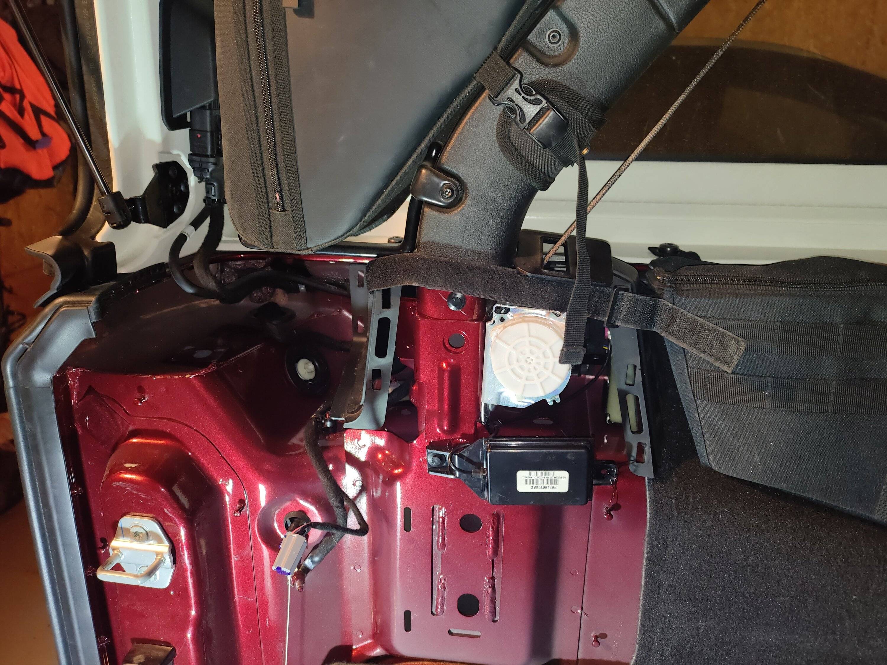 Jeep Wrangler JL 4XE AccuAir Build P_20220828_193149