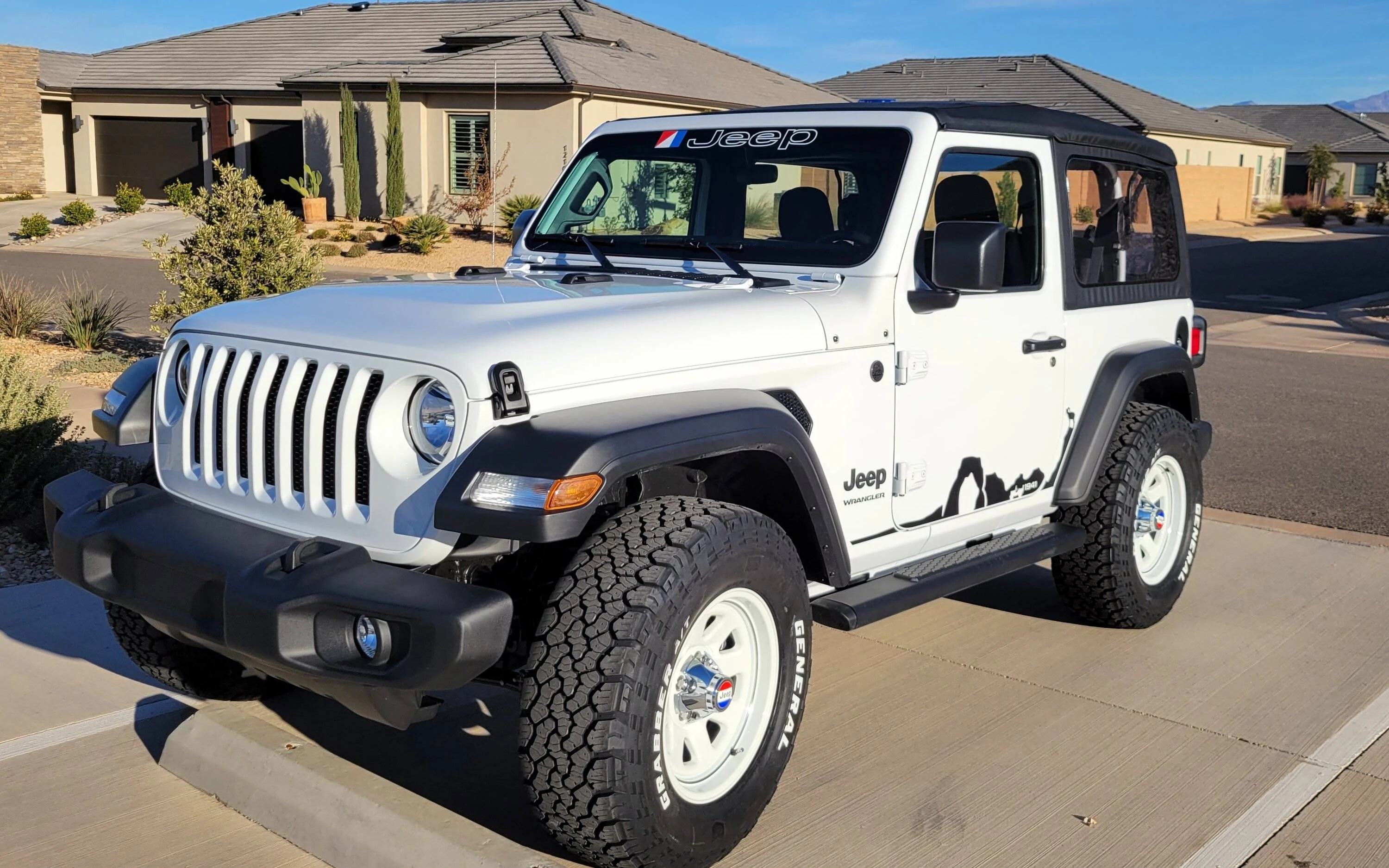 Jeep Wrangler JL White Jeep 20221121_085959