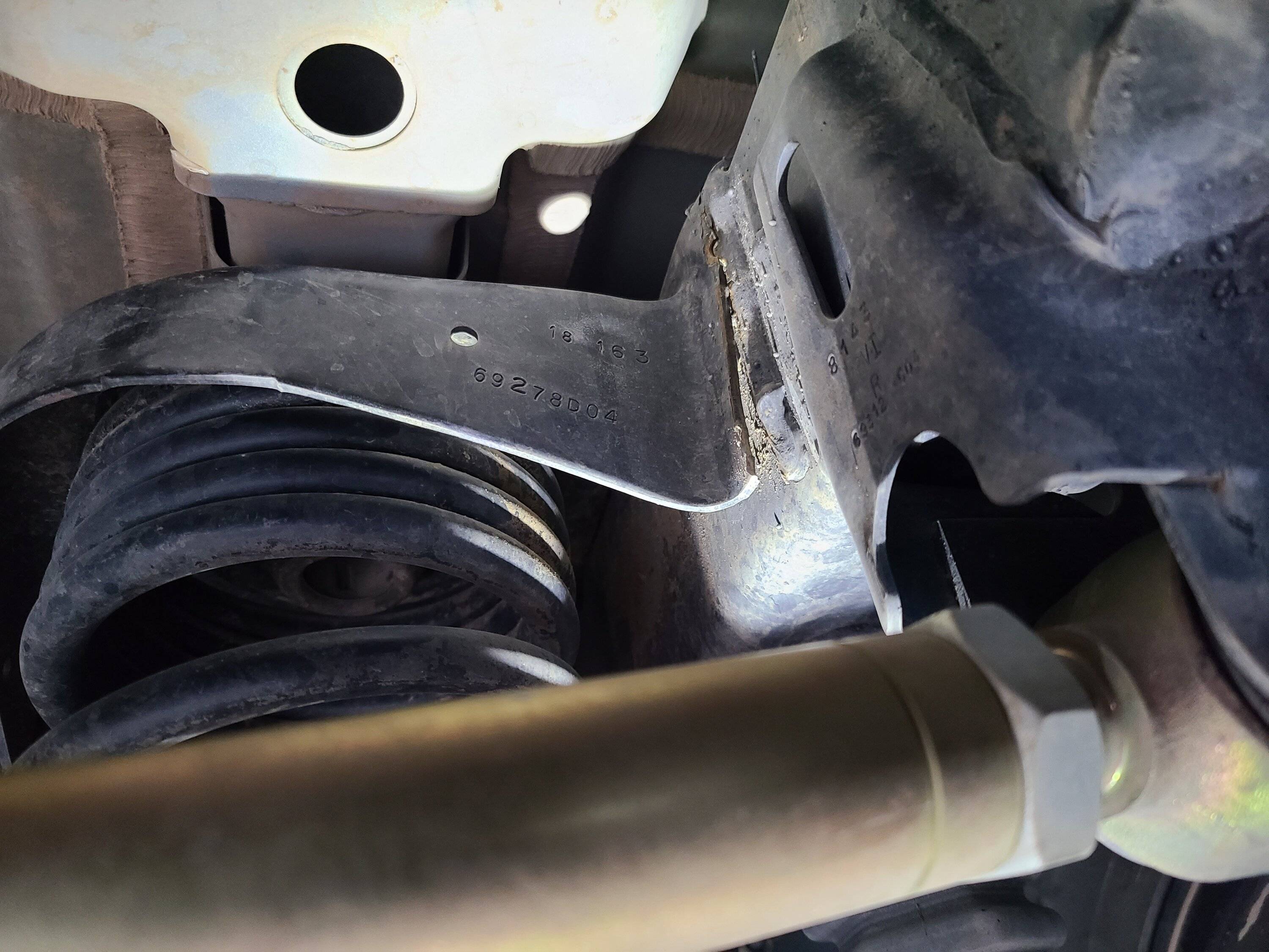 Jeep Wrangler JL 2018 JL upper rear spring perch failure..... Passenger frame rail