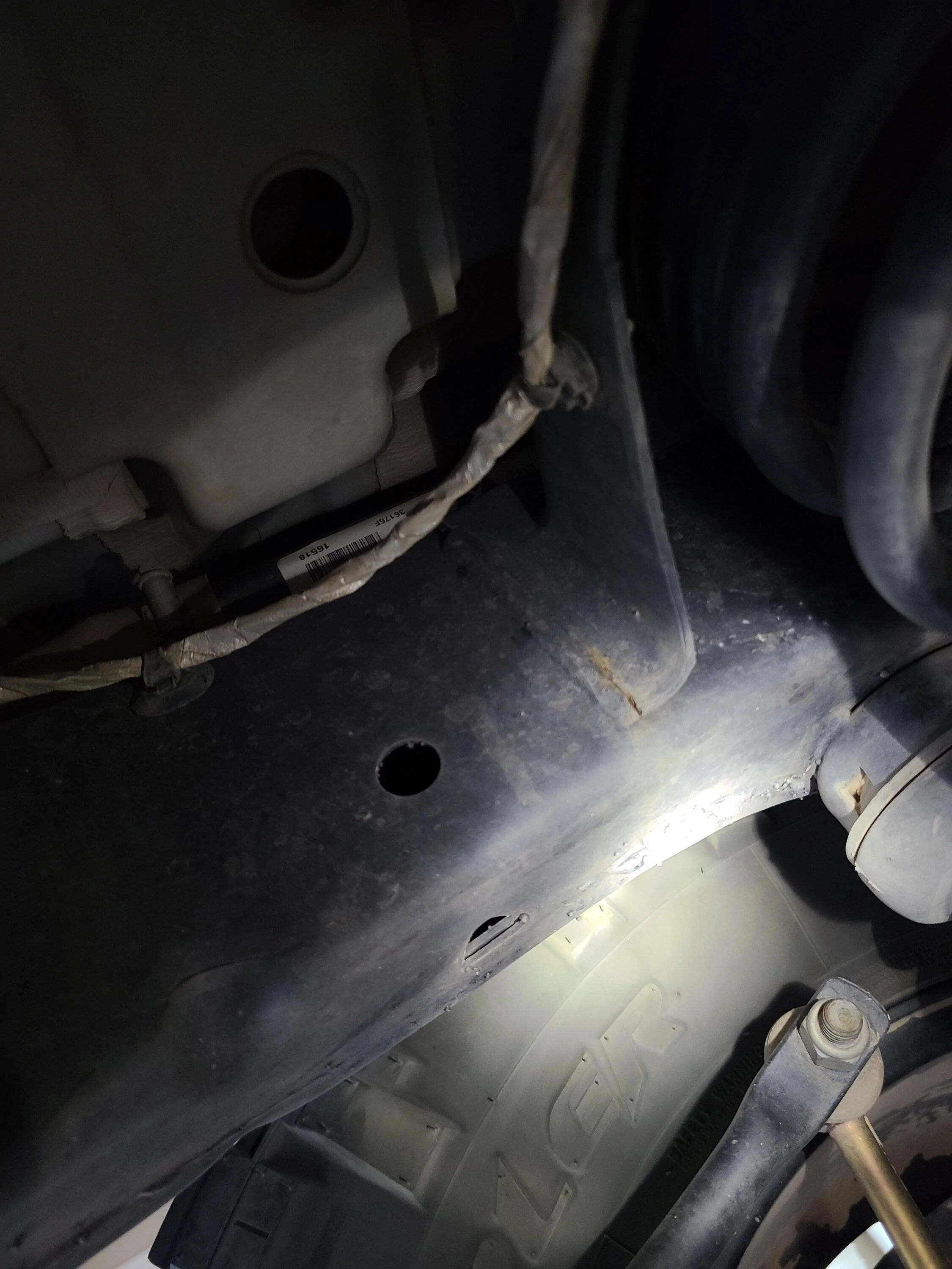 Jeep Wrangler JL 2018 JL upper rear spring perch failure..... Driver frame rail