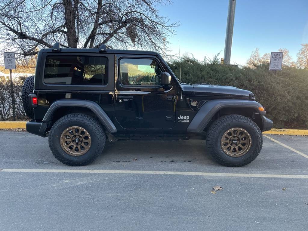 Jeep Wrangler JL Amazon wheels 8ADA9B3E-FCD9-4831-A8EE-5608E14E7288_1_105_c