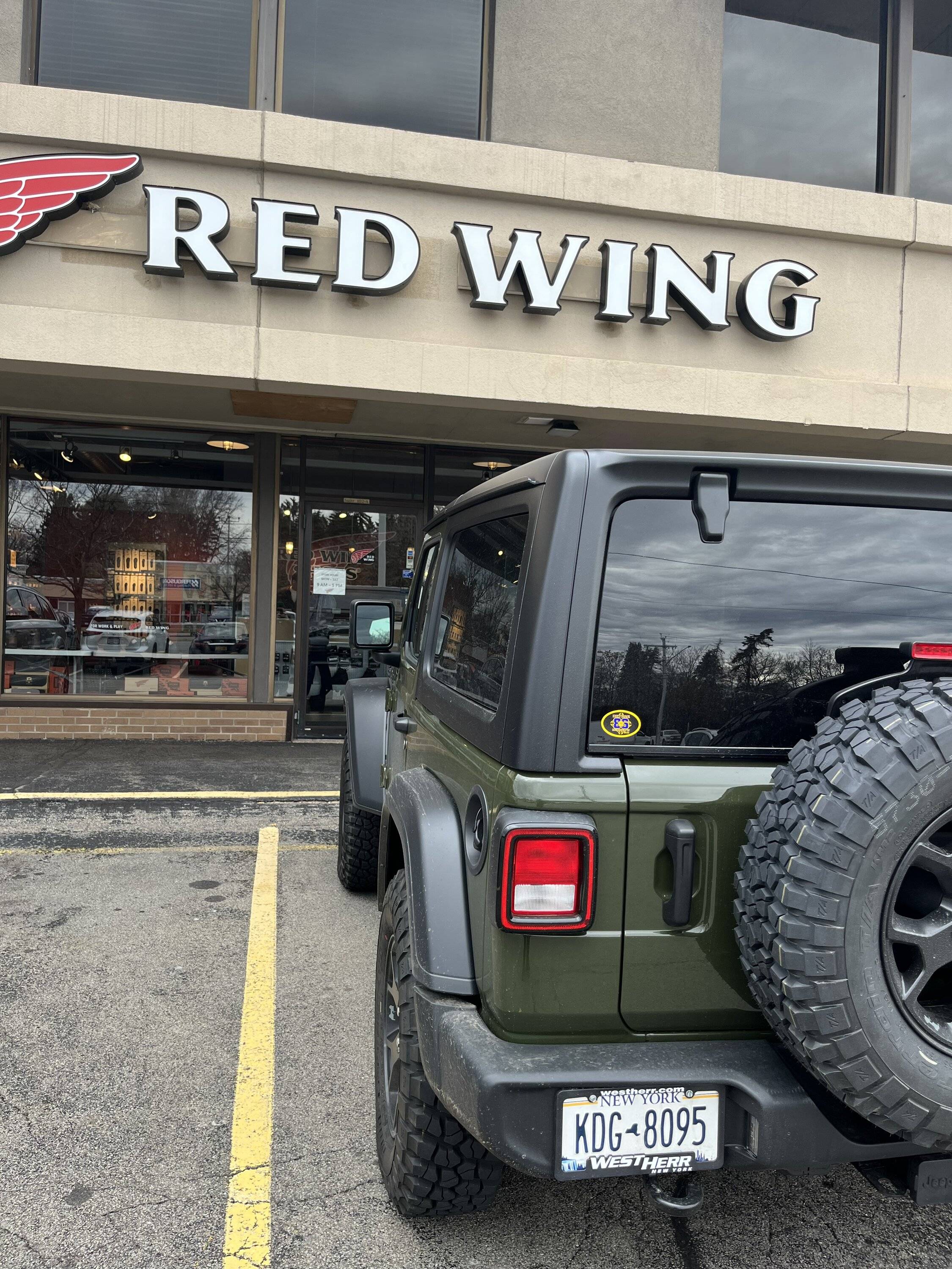 Jeep Wrangler JL 2023 Orders - Check in here 0C119482-8899-4770-B7F0-BED2A842FE4D