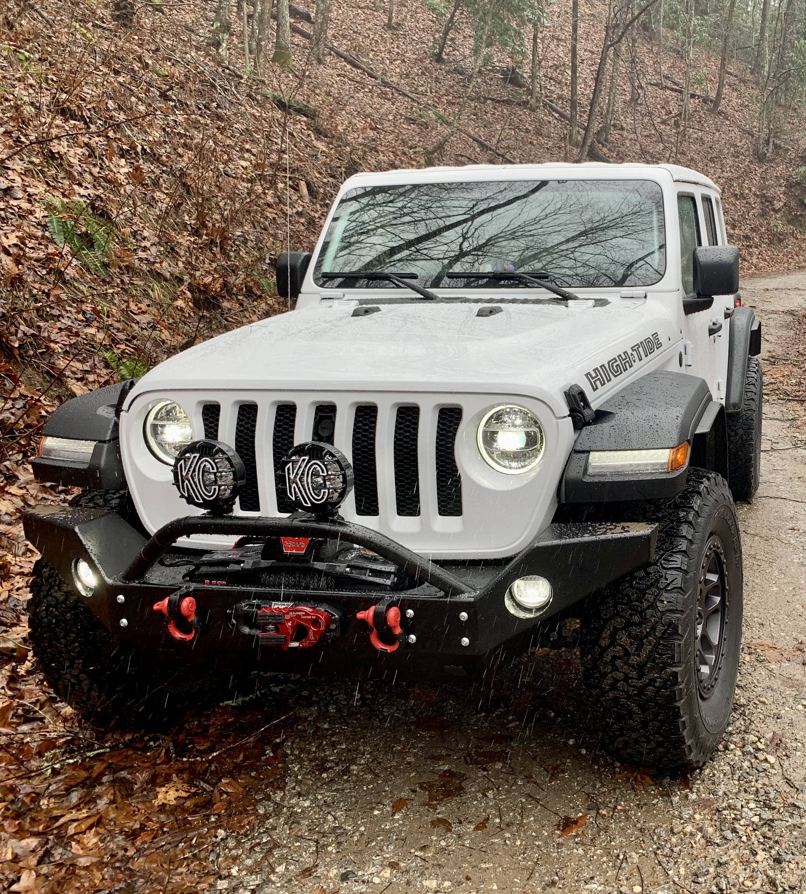 Jeep Wrangler JL White Jeep C9160A69-377C-4A0E-920C-DB9C6B5F973E