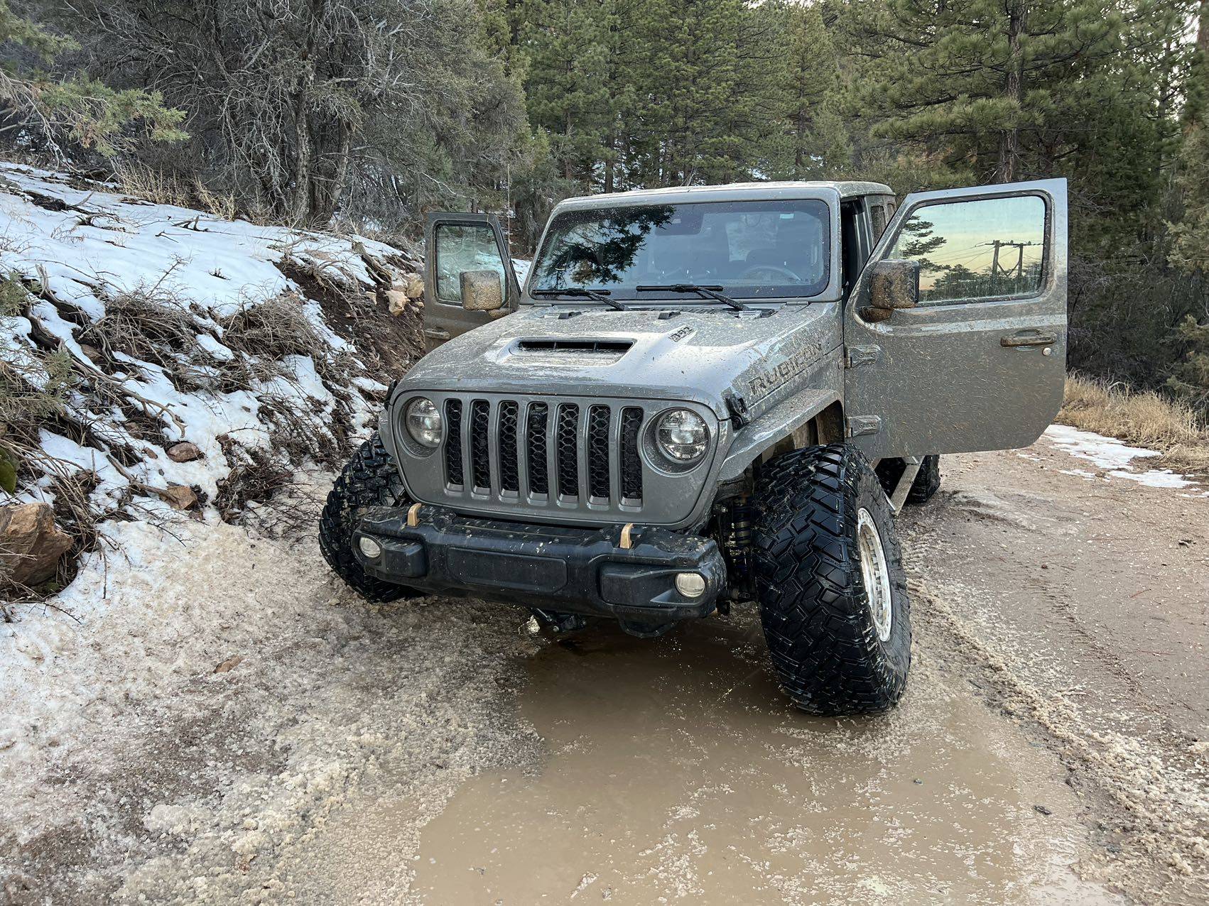 Jeep Wrangler JL 392 broken axle 9EB3AD66-842D-4787-8512-0E8688AE7932