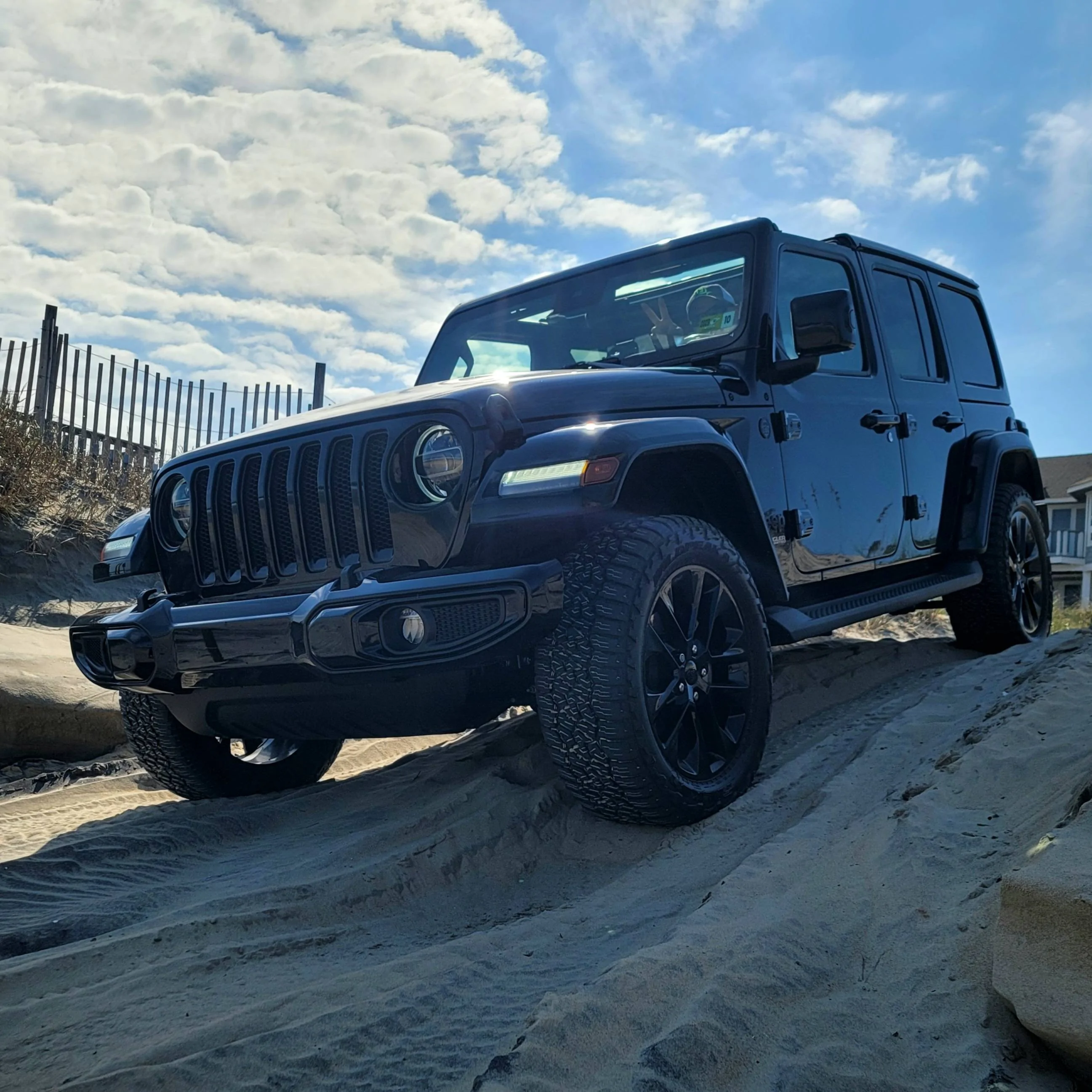 Jeep Wrangler JL Jeeps on the Beach... Post Em Up! 20221008_145533