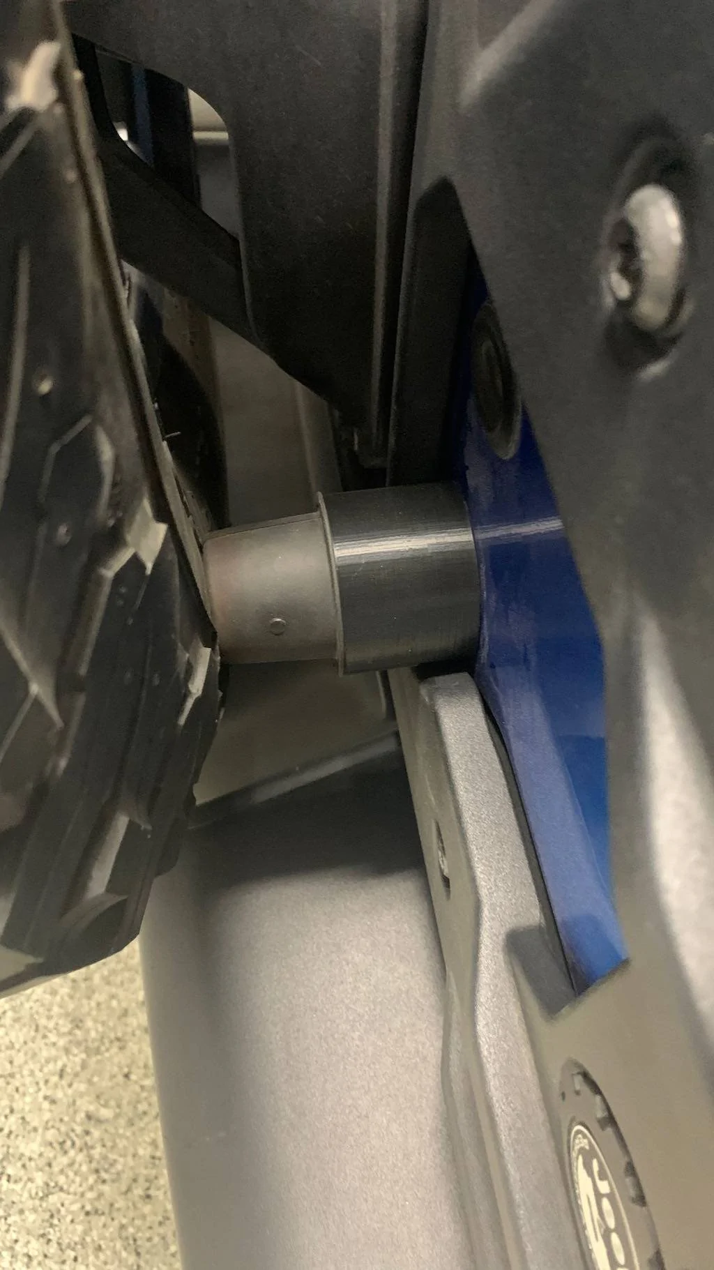 Jeep Wrangler JL Tailgate Bumpstops? IMG_6446
