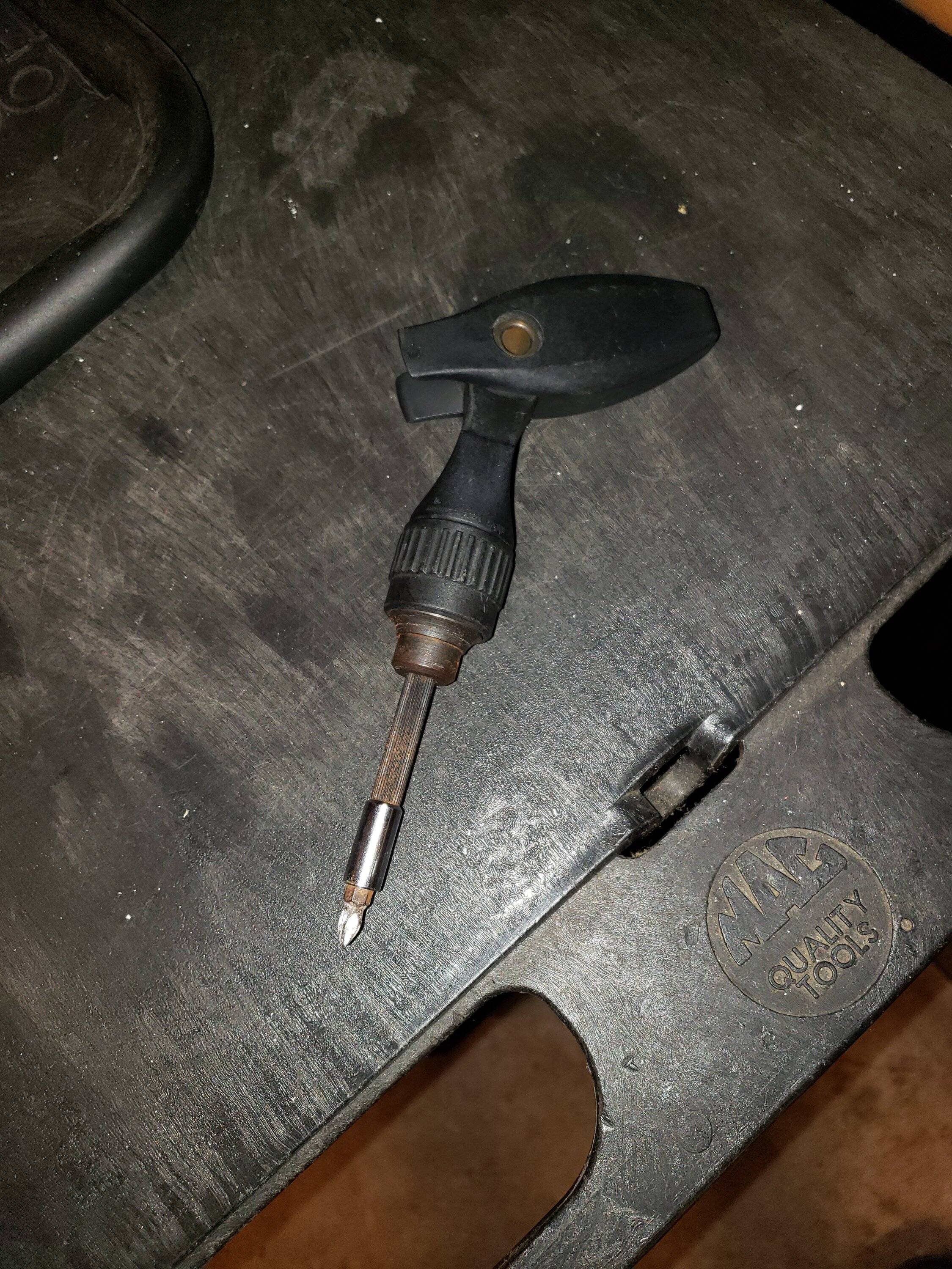 Jeep Wrangler JL Ratcheting Screwdrivers 20221207_105003