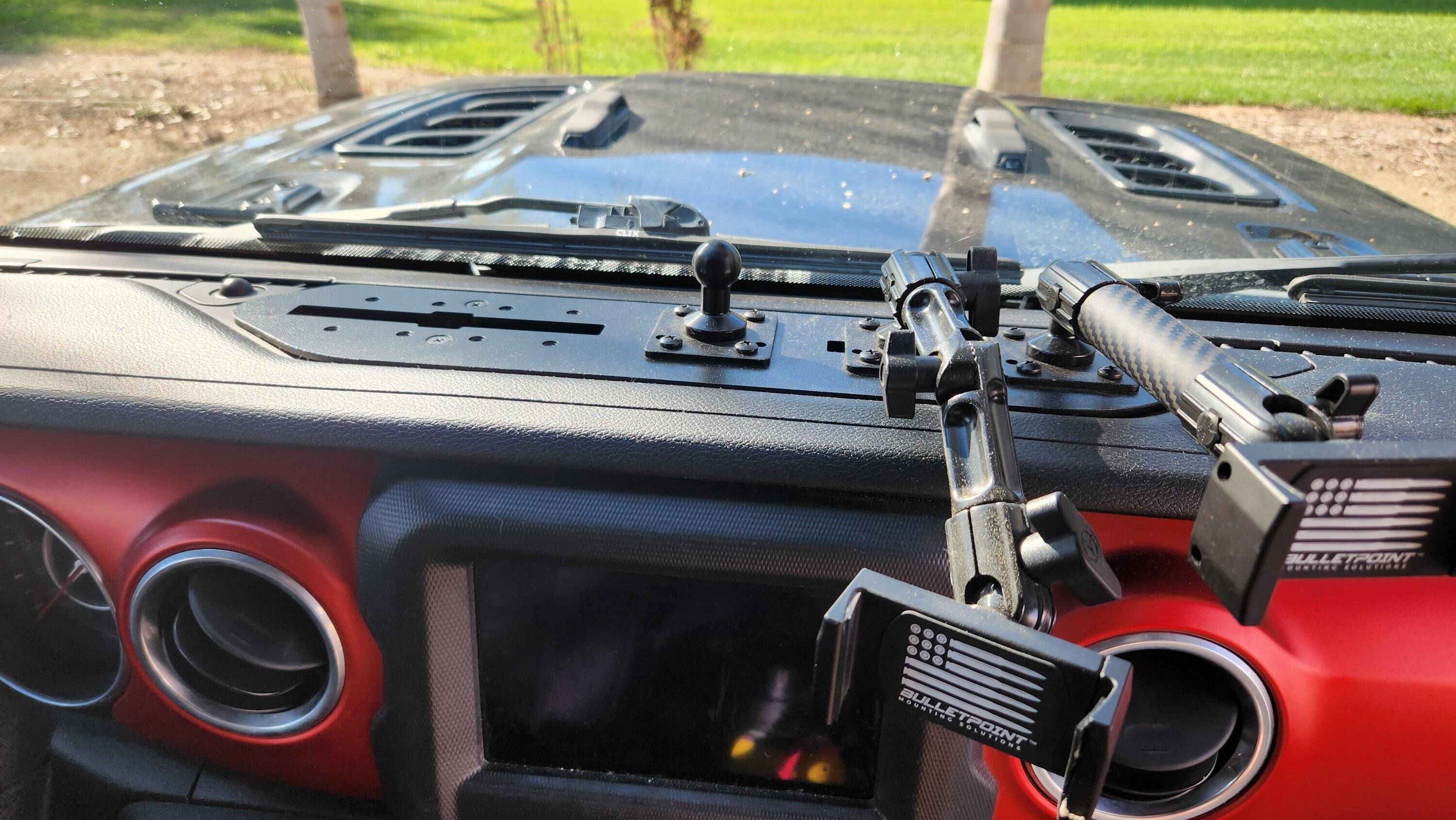 Jeep Wrangler JL Cell phone mount recommendations tackform