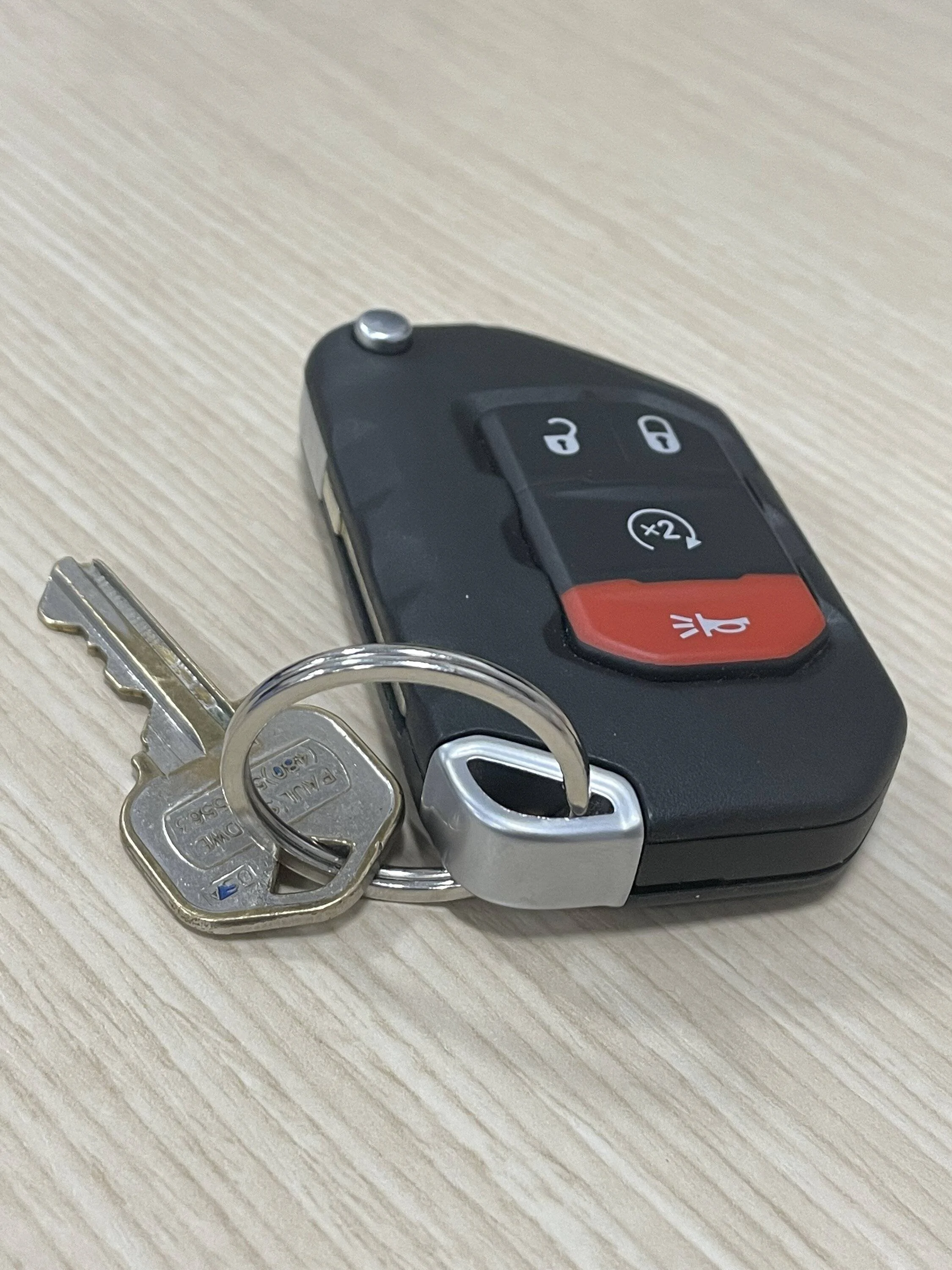 Jeep Wrangler JL Adding a house key into JL key fob IMG_5498