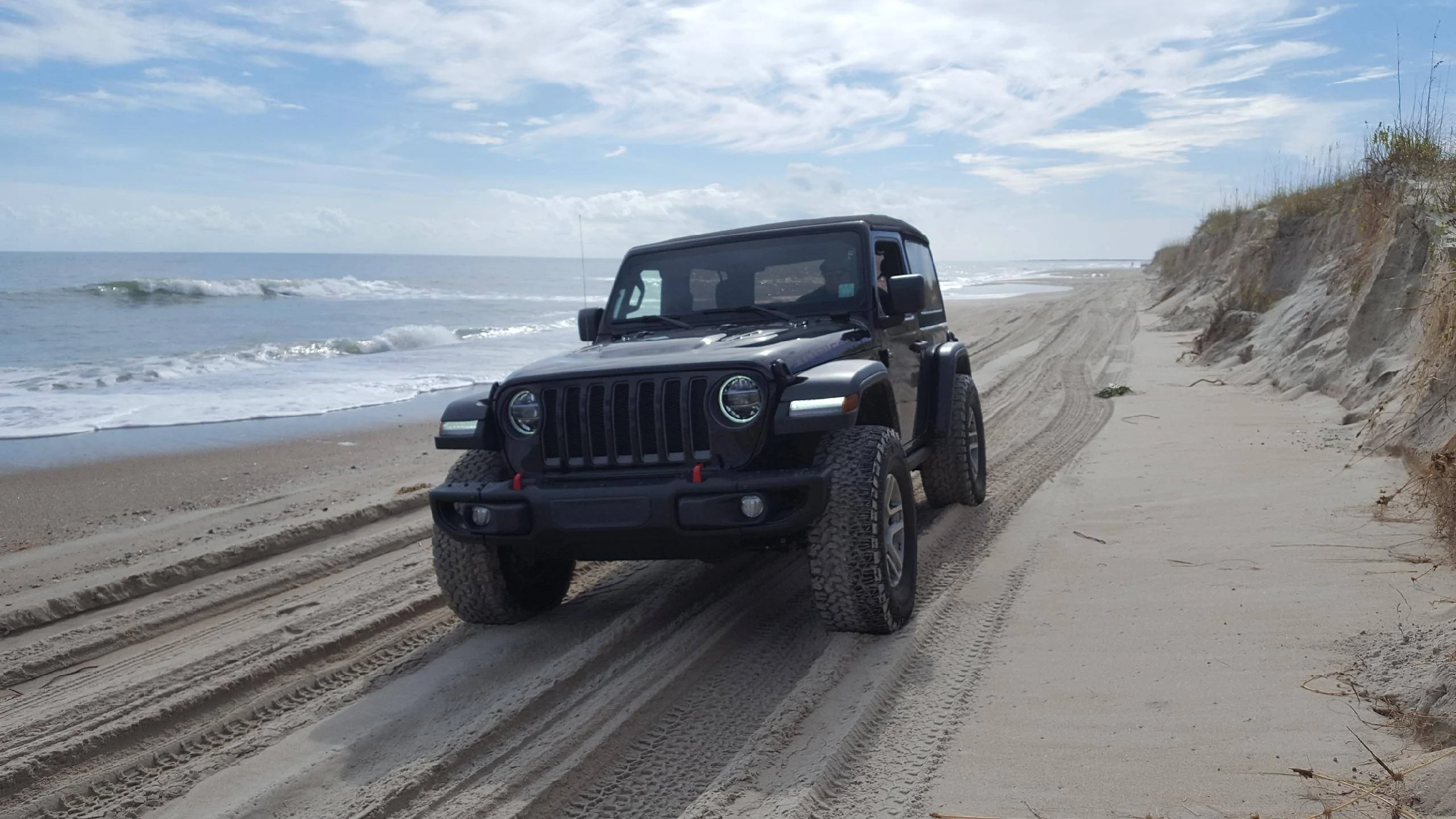 Jeep Wrangler JL Jeeps on the Beach... Post Em Up! IMG_0035~photo