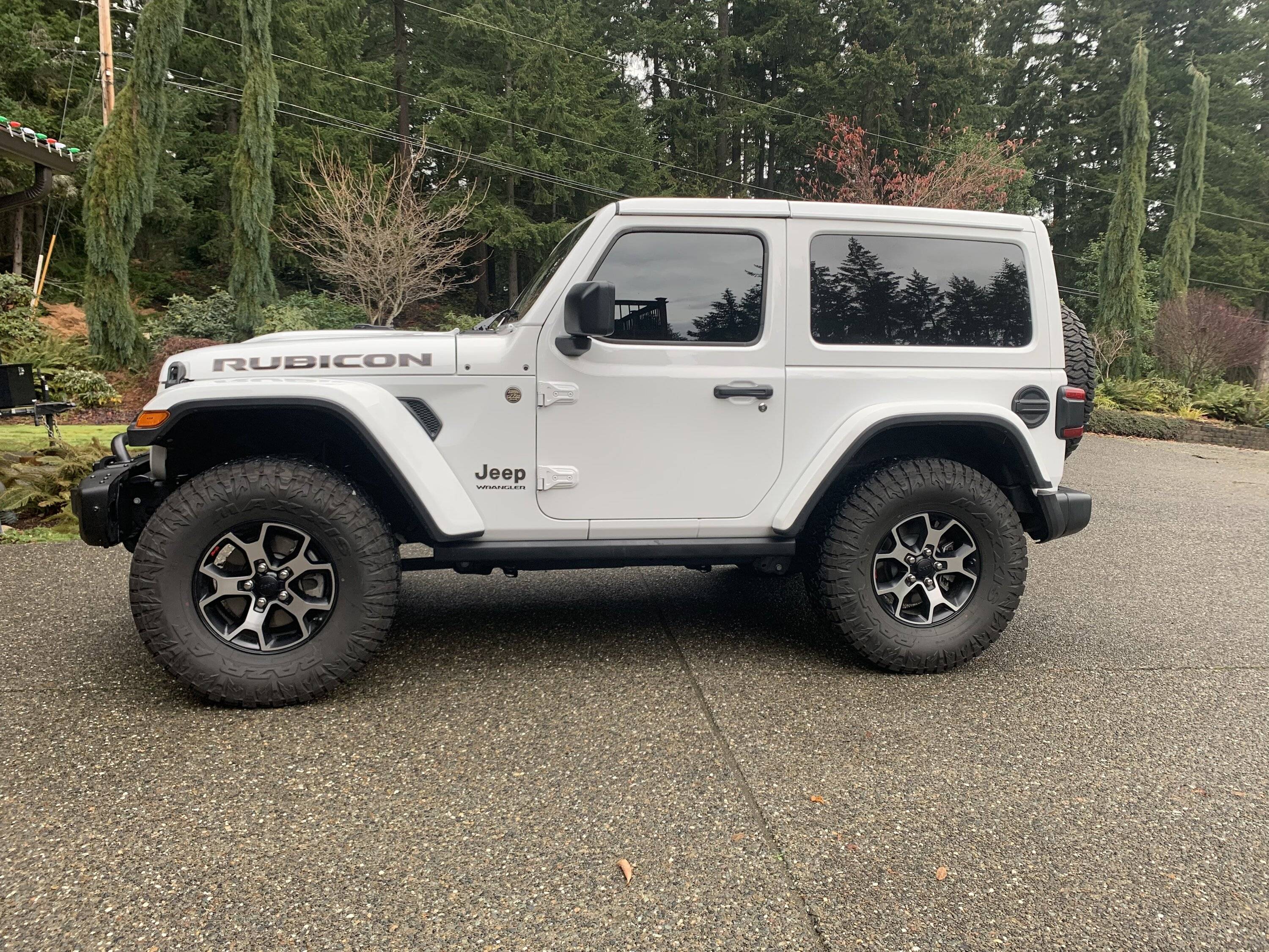 Jeep Wrangler JL White Jeep FEA8E1C6-0CFB-4EE5-80C7-77C8C175C991