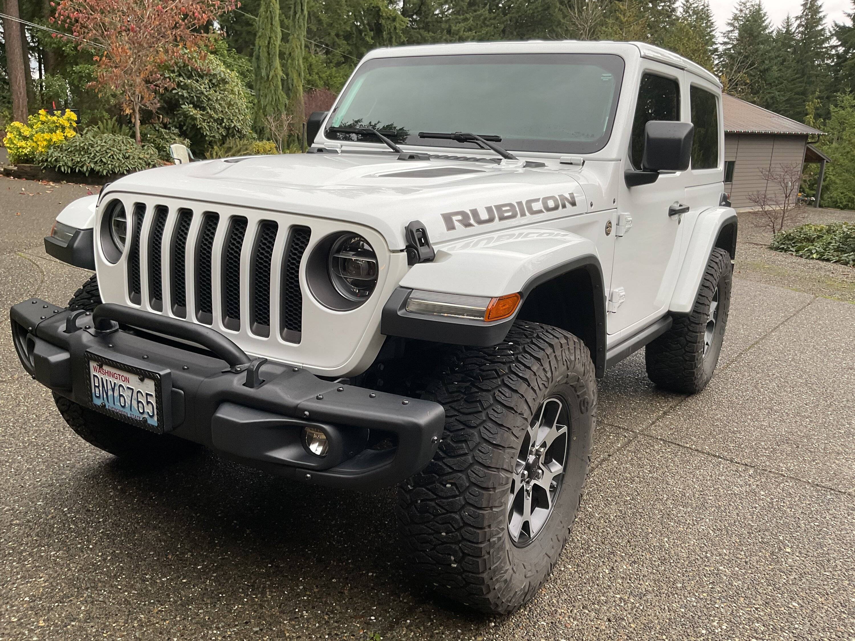 Jeep Wrangler JL White Jeep 3EA988B2-93C1-415E-87CB-8E6E821A9AC3