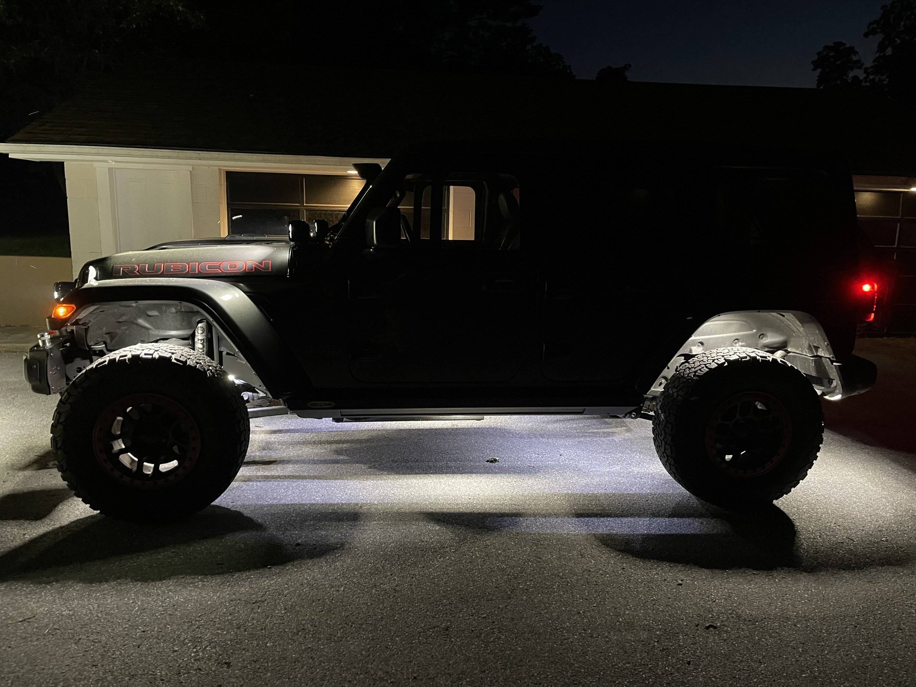 Jeep Wrangler JL KC cyclones and Lux lightning FBF88ED0-E95A-4683-B1E7-FE7652986CC1
