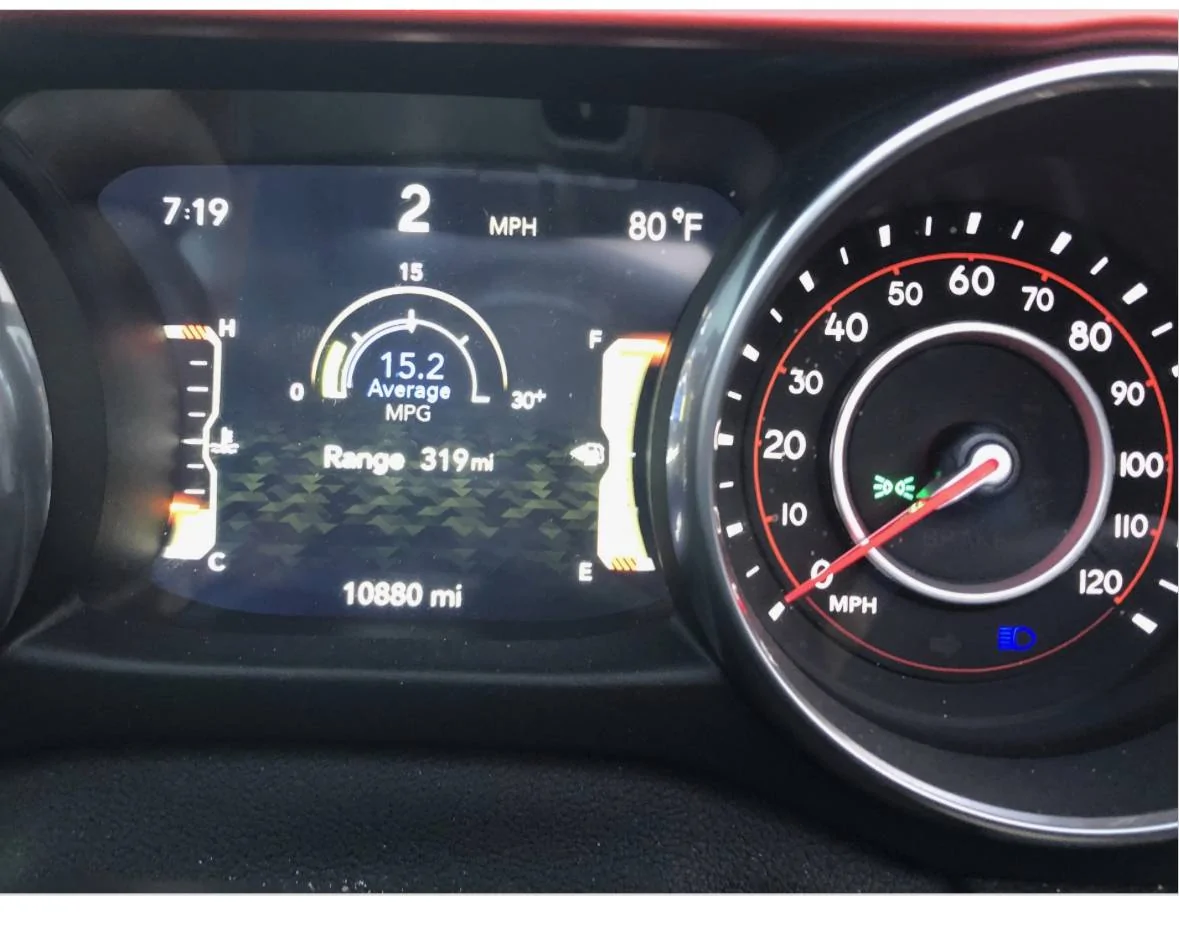 Jeep Wrangler JL MPG Meter 9694D0DE-7E1C-4D67-940E-DAE9552ECD08