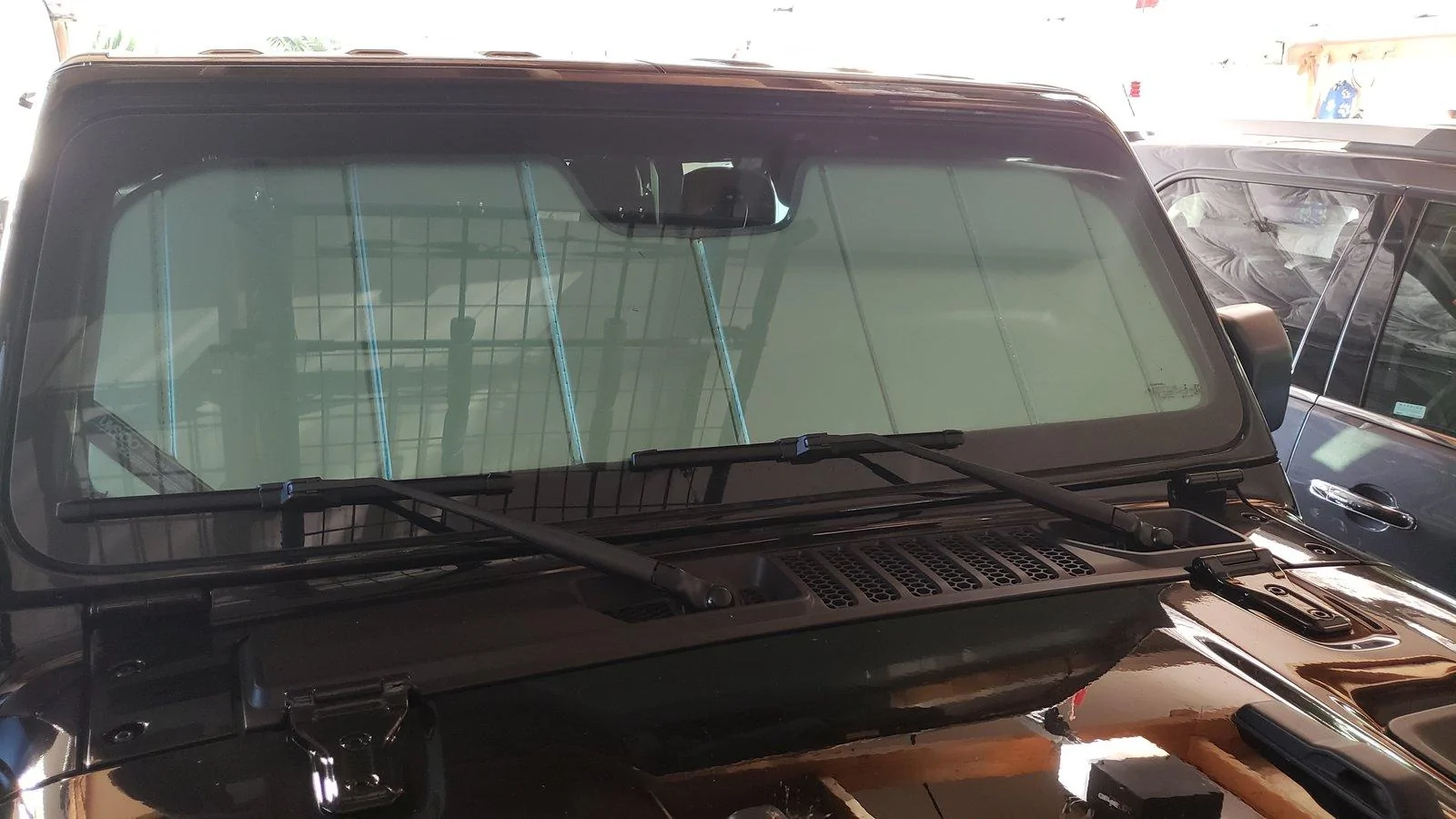 Jeep Wrangler JL JL Windshield Sunshade 20180723_185126
