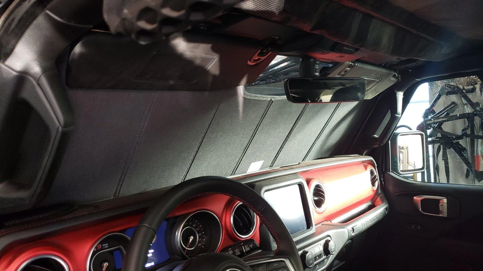 Jeep Wrangler JL JL Windshield Sunshade 20180723_185155