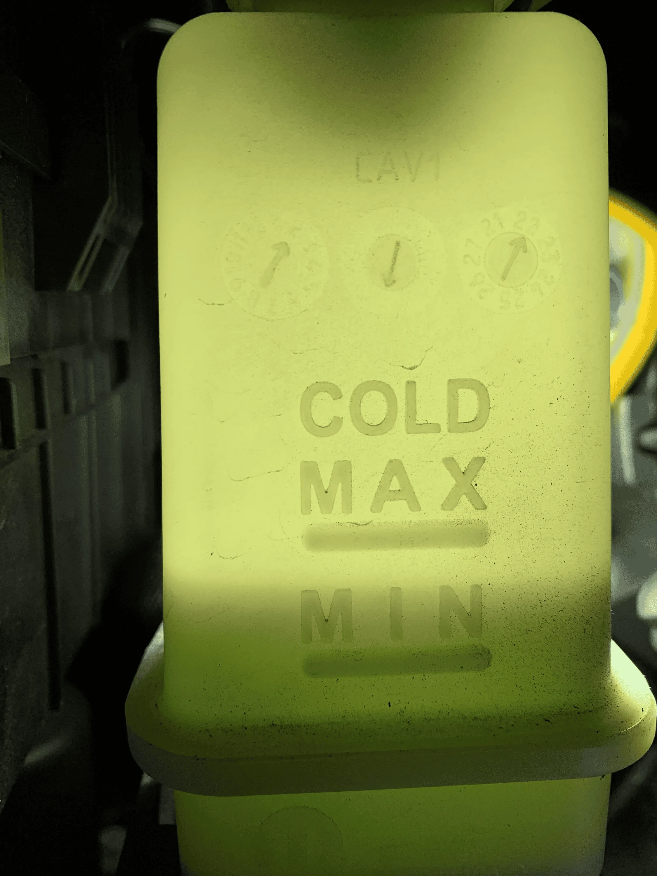 Jeep Wrangler JL Engine coolant level? 1670962743162