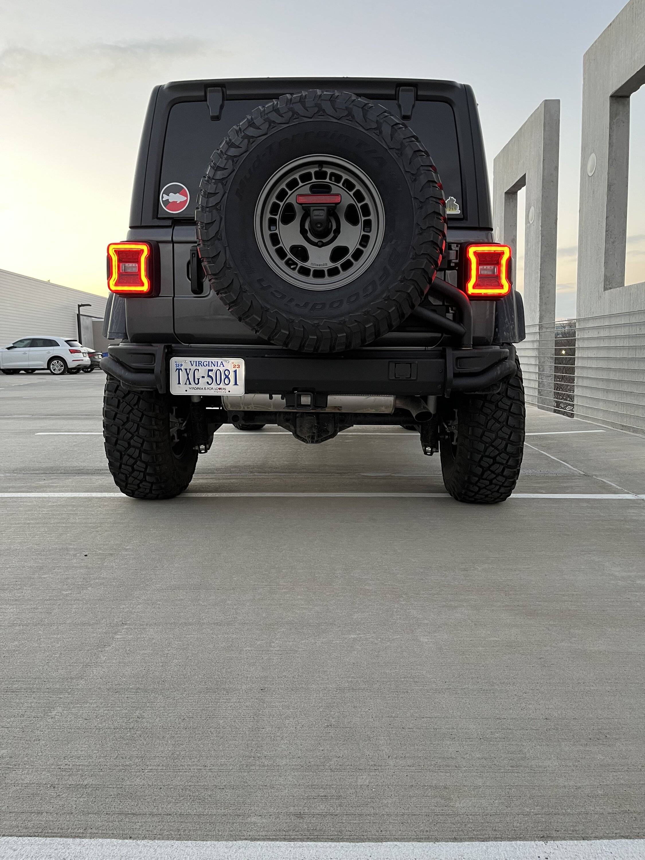 Jeep Wrangler JL 23 JL build 0993F1B2-D1F3-4C6E-A24E-F8FE37CD92AB
