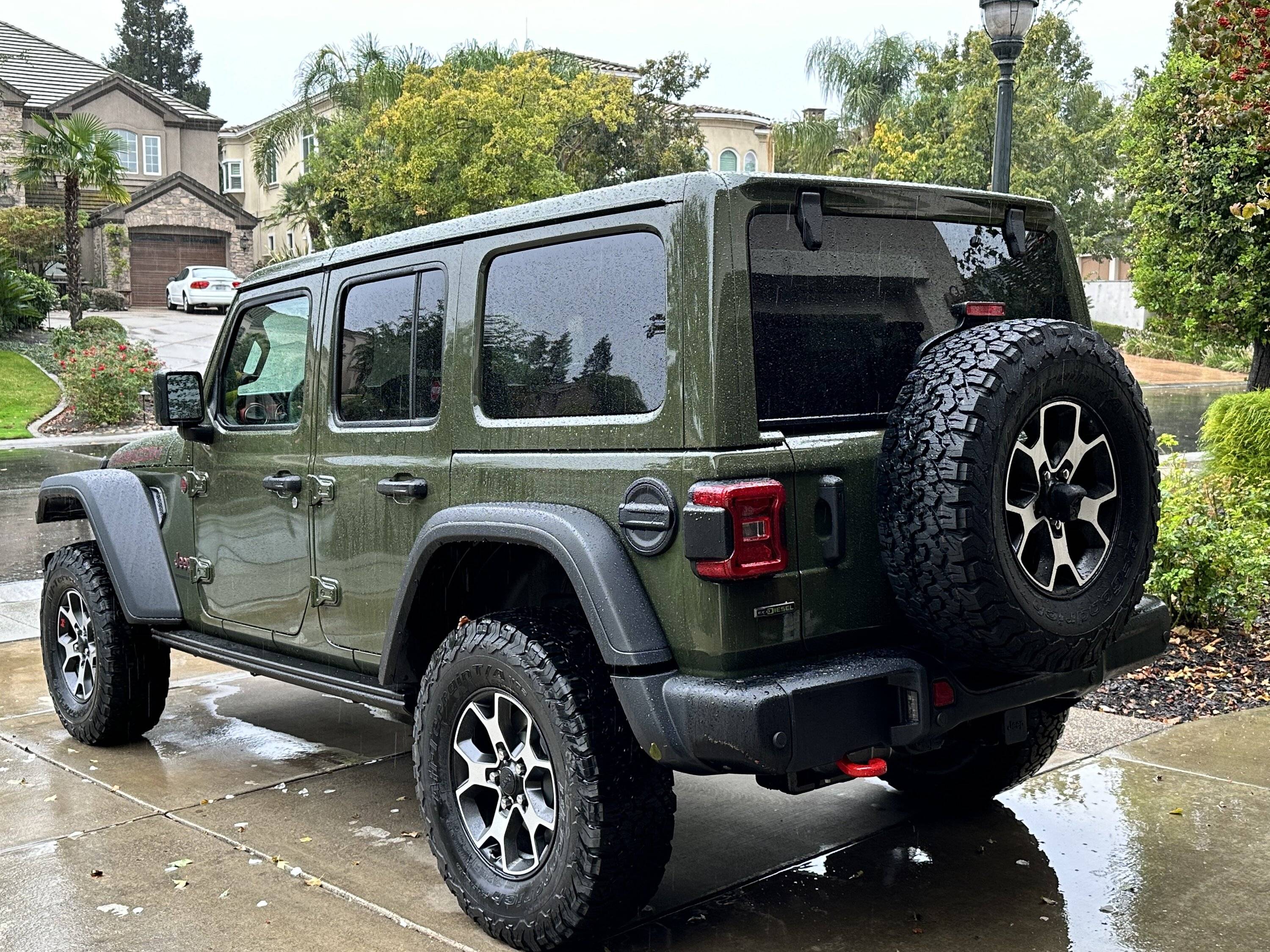 Jeep Wrangler JL Hi I am a new guy here. First Jeep owner. 0365D3E6-7CC5-4B92-A91E-BD9BE9631F22