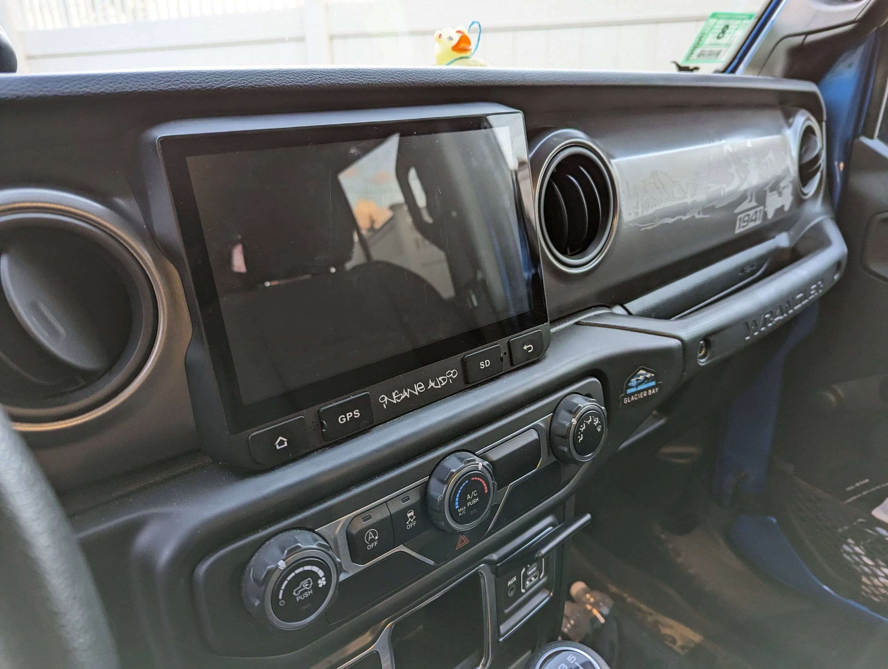 Jeep Wrangler JL Insane Audio JL3001 ($850) PXL_20221219_205434100