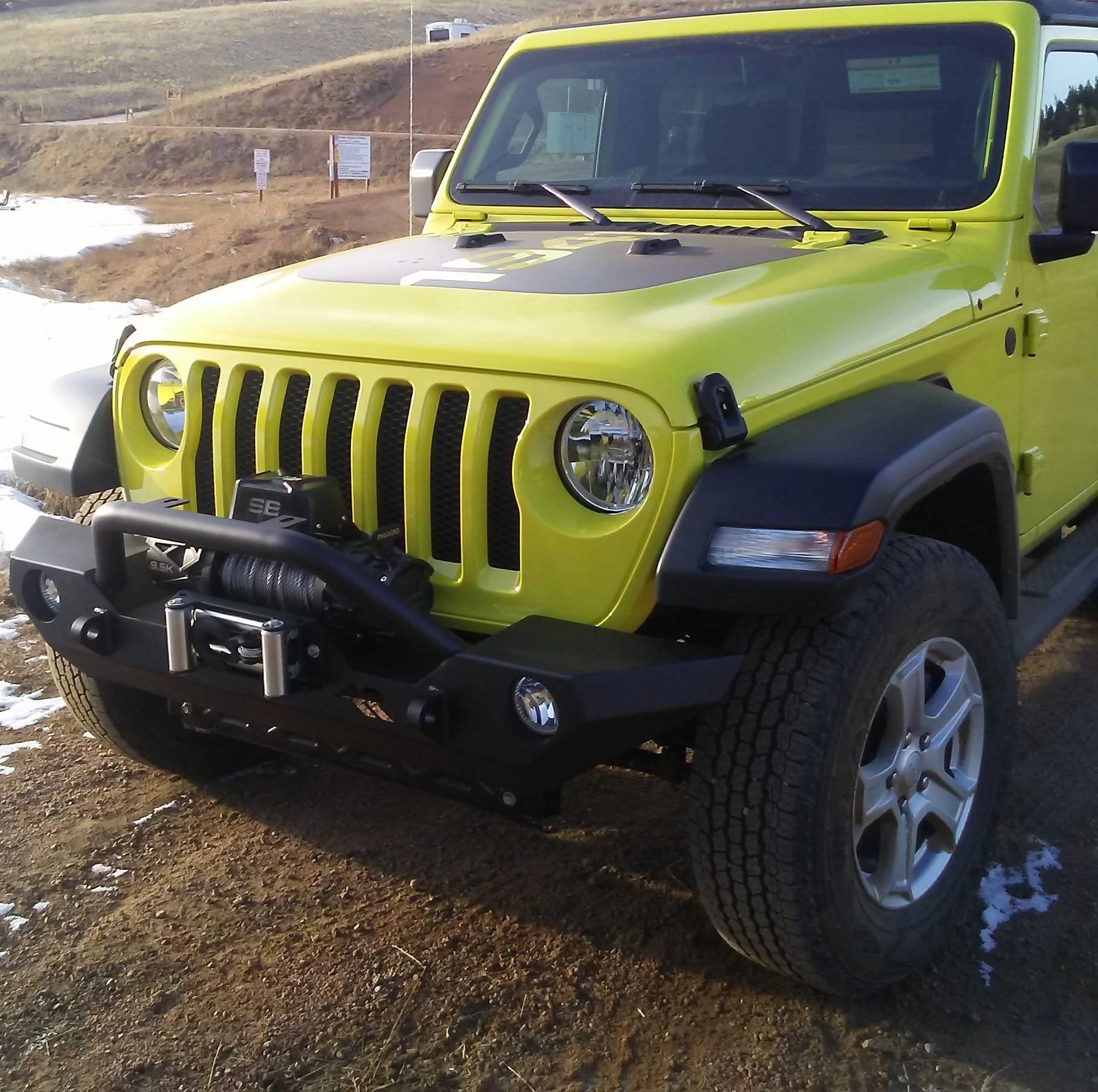 Jeep Wrangler JL Attaching front license plate without drilling? 1220221523-2 (1)