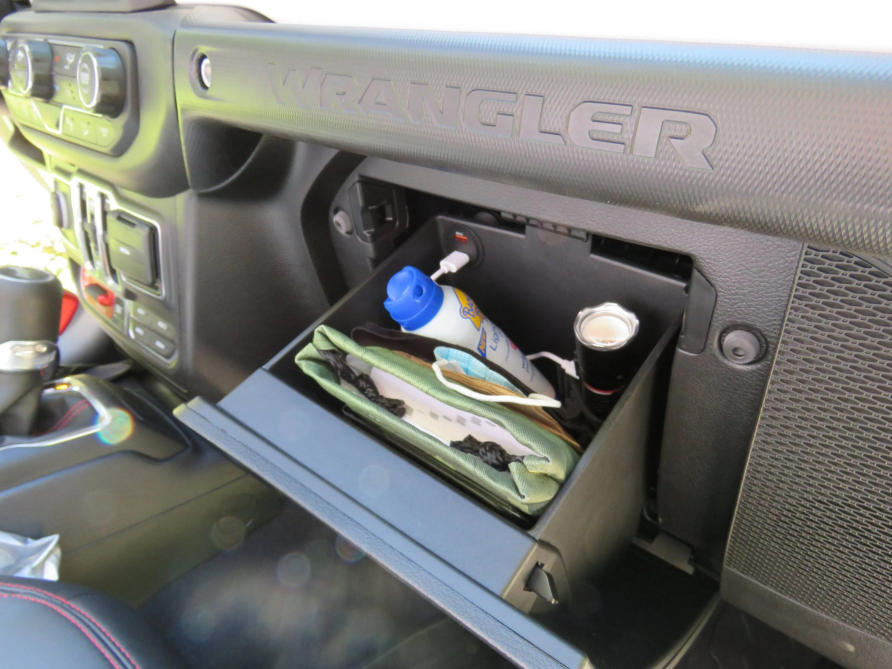 Jeep Wrangler JL Flashlights, where are you all mounting them? IMG_5609