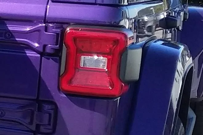 Jeep Wrangler JL 2023 LED headlights updated? (Slightly) 23-4XE