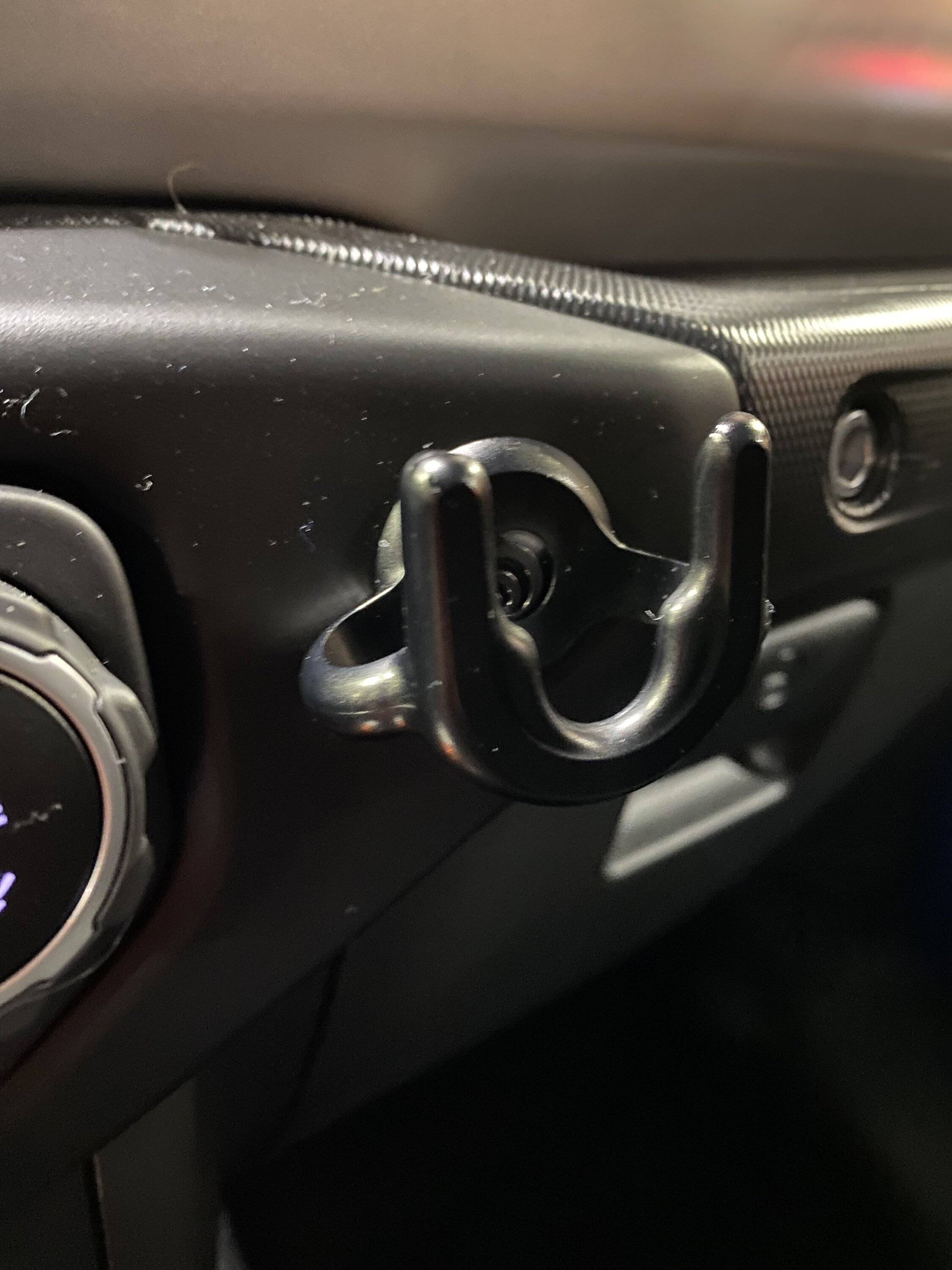 Jeep Wrangler JL What is this bracket on my dash? B63A2A03-F7EE-4392-9079-D362C42E6DF3