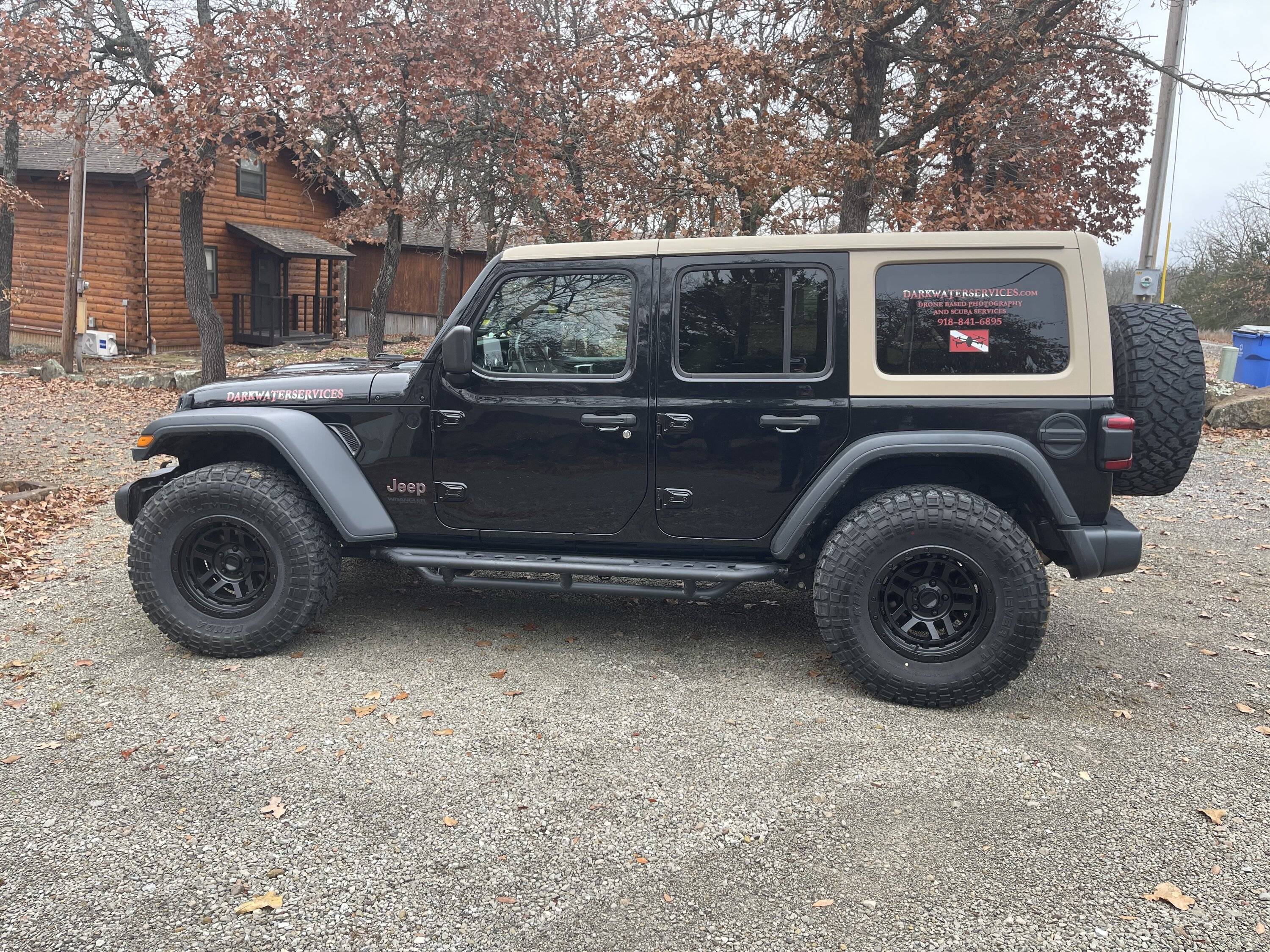 Jeep Wrangler JL Painted JLUR TOP!!!! 7C12C29E-CD92-4737-9AD8-B079E6862A14