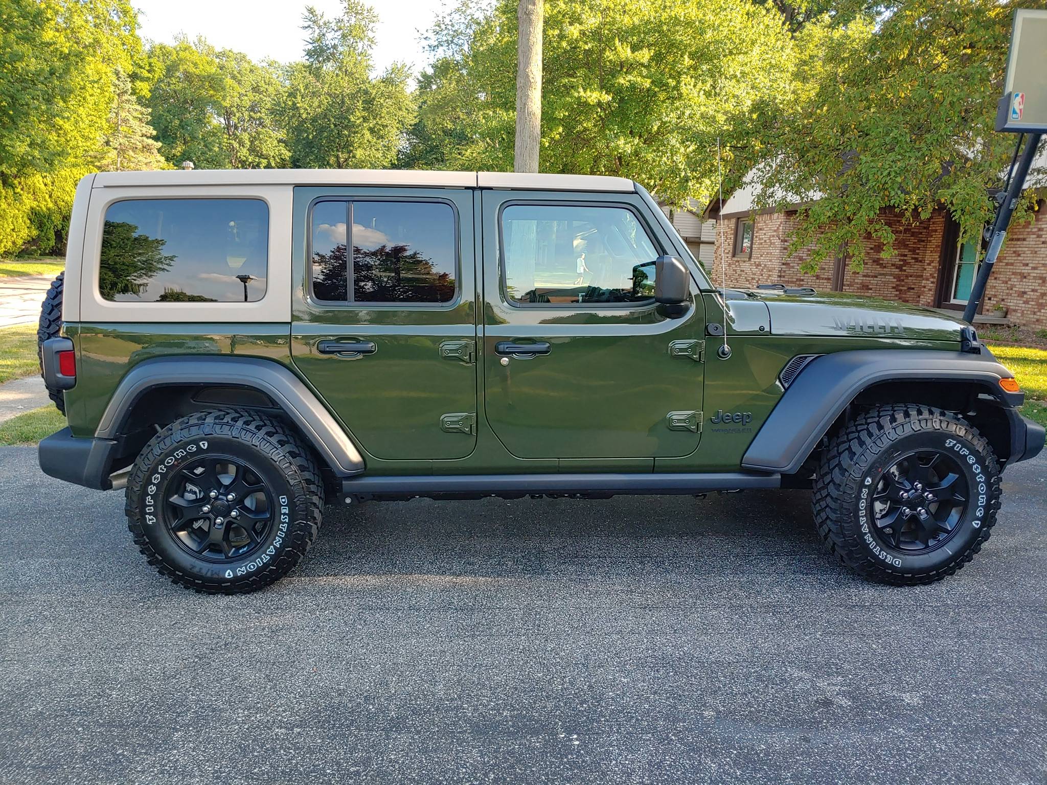 Jeep Wrangler JL Painted JLUR TOP!!!! 068BEE30-BEEB-446C-A74B-AB67FDF3180B