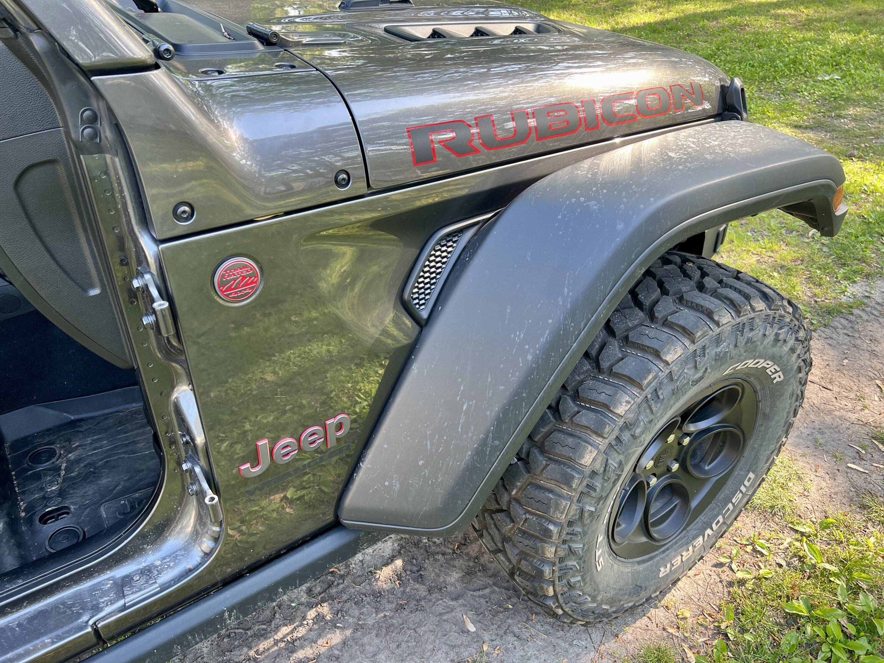Jeep Wrangler JL Mod for stock whip antenna? 1860A5E7-6903-4190-91C1-878F4DCB789B