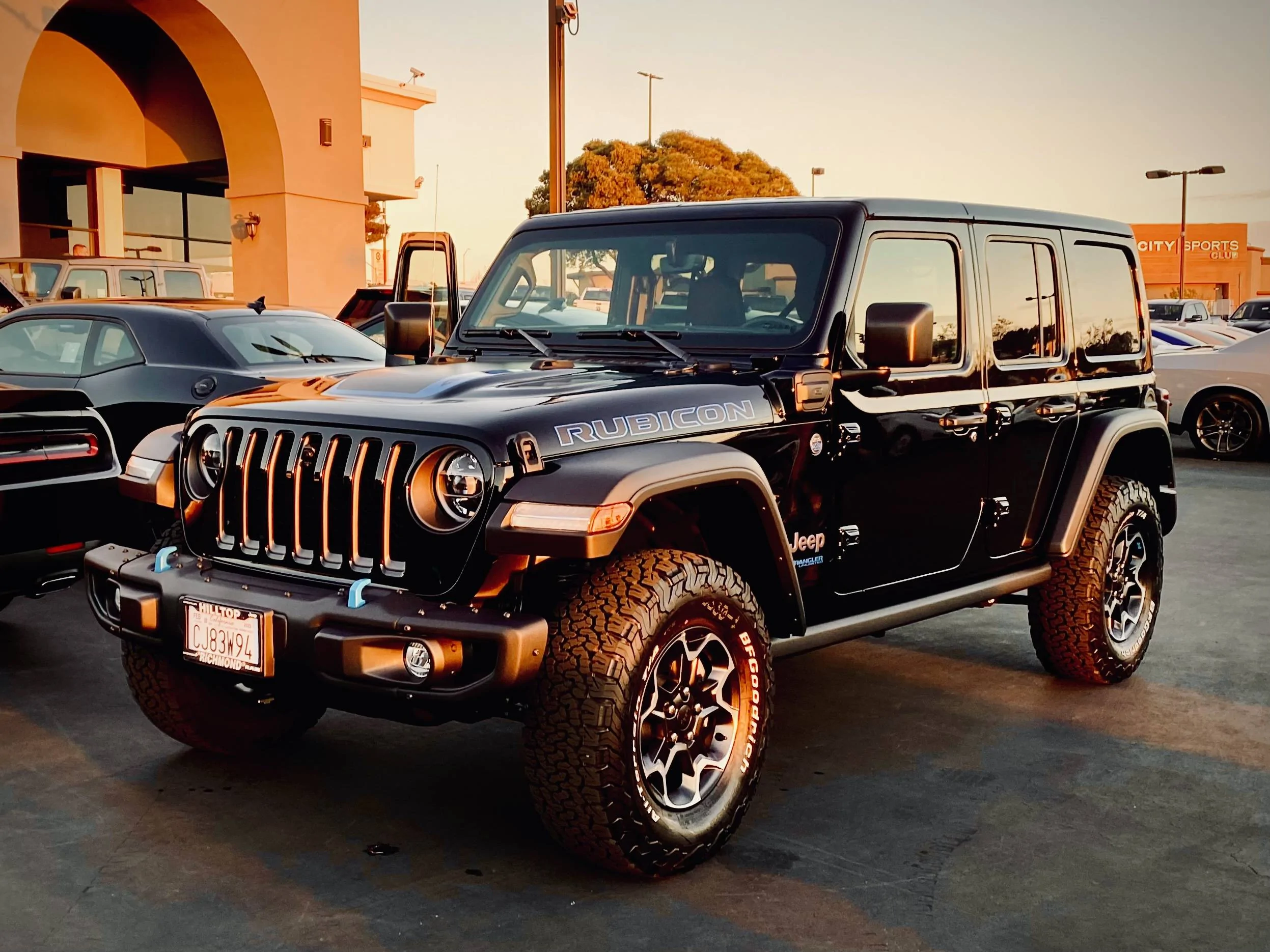 Jeep Wrangler JL Destroyed MBZ Sprinter = JLU Rubicon 4xe build 4355A51F-A797-41D2-AD40-7BE359B6DDAB