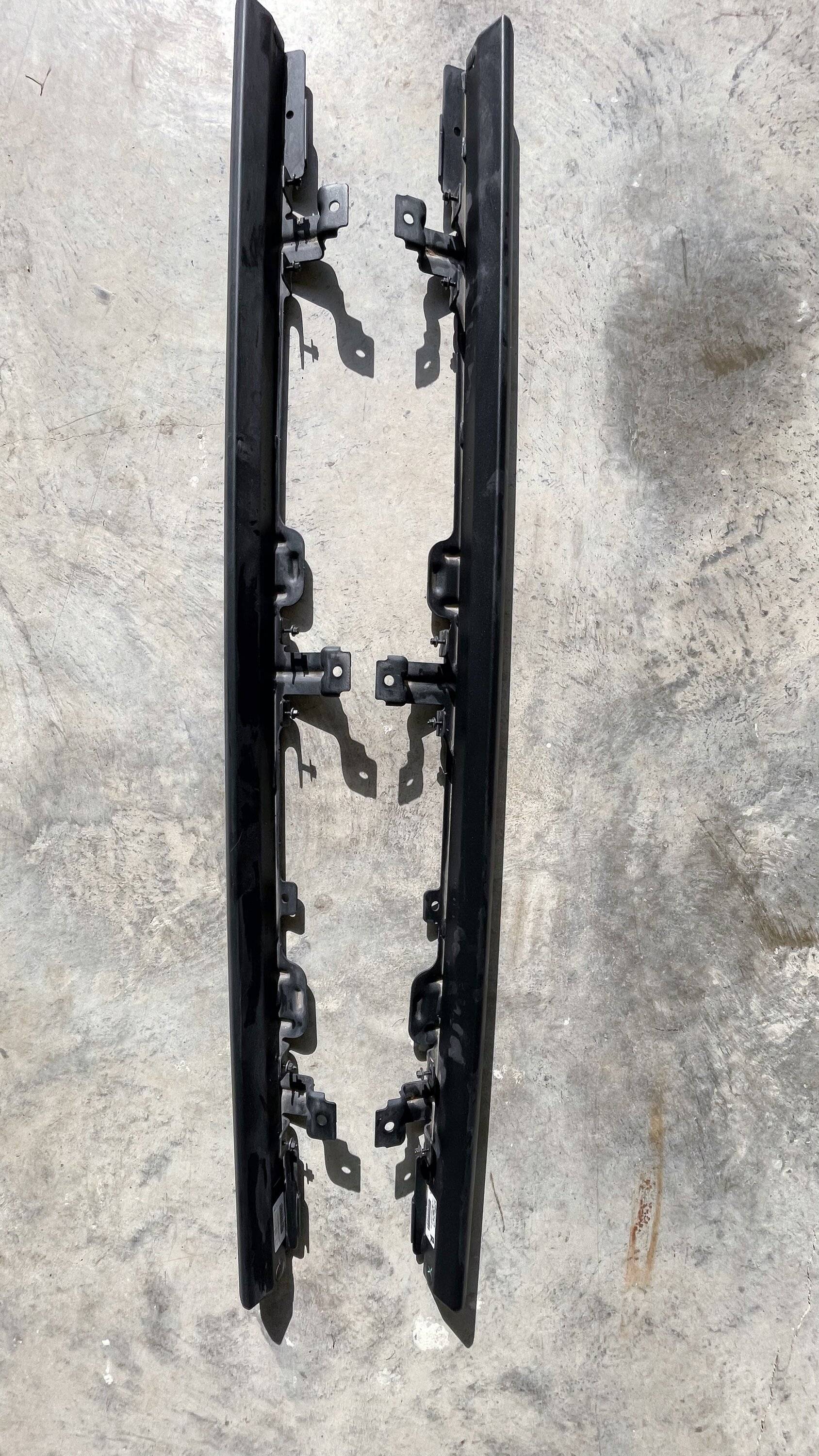 Jeep Wrangler JL JLU Rubicon Rock Rails F8FCAFD7-9D3D-409E-972E-6919CAF2A839