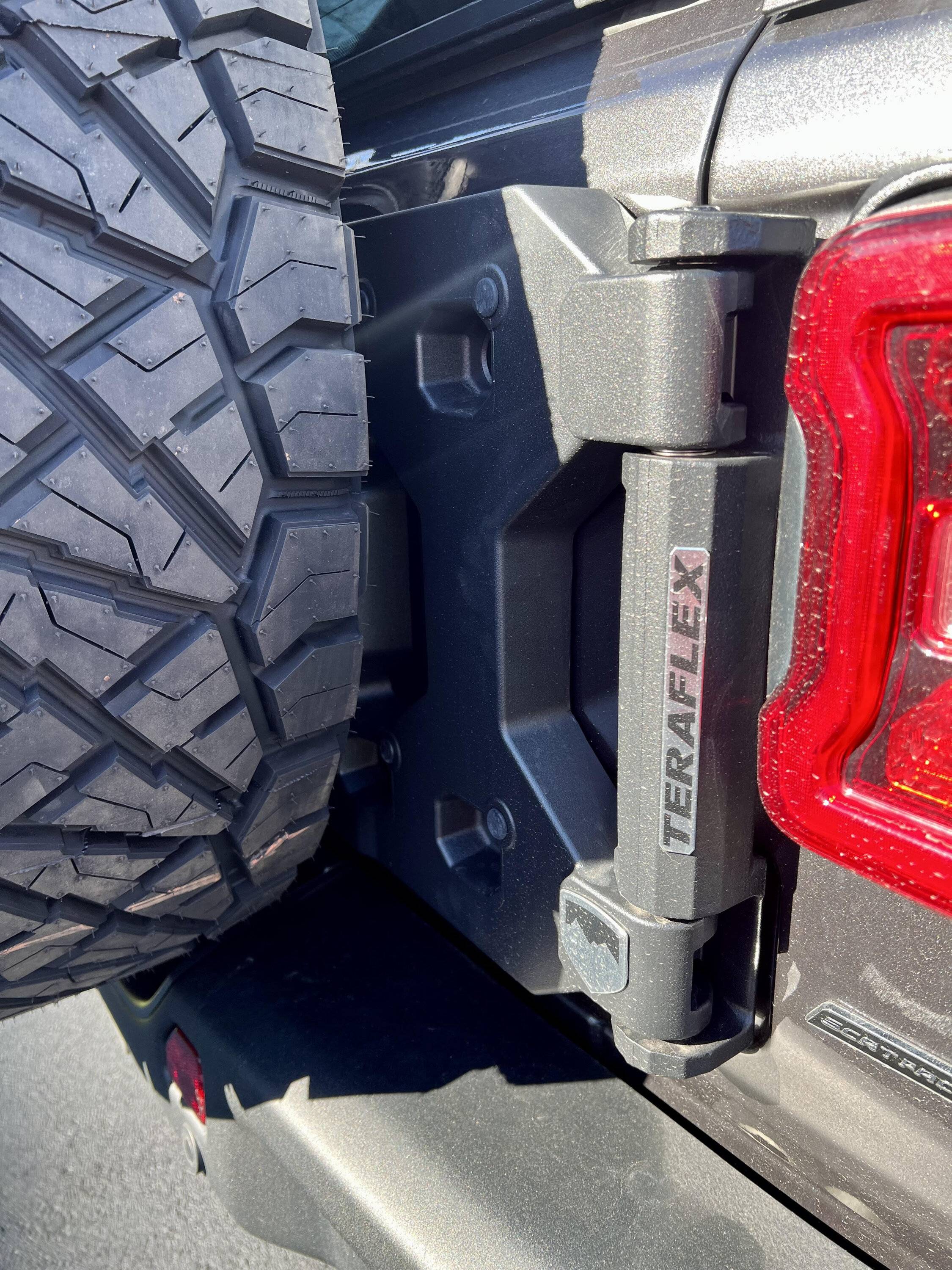Jeep Wrangler JL Matt's 392 Build Tire Carrier - Tire Carrier Close U