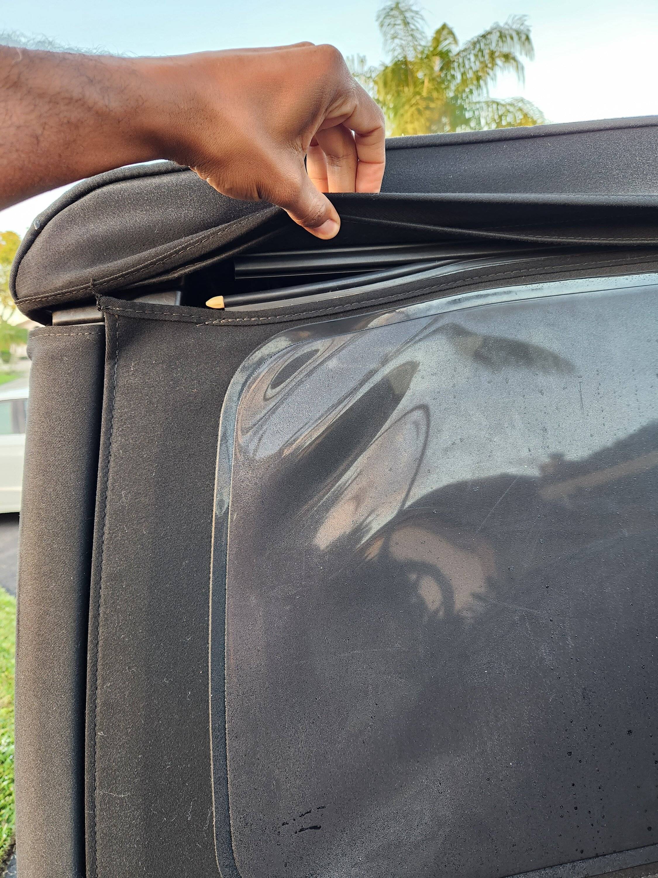 Jeep Wrangler JL Help with soft top gaps -- cause and fix? 20230104_072319
