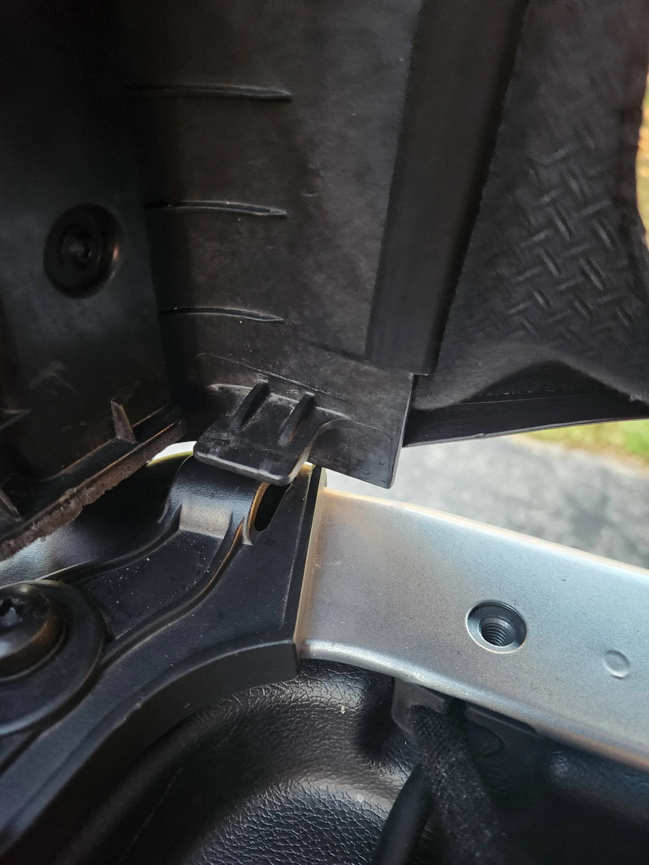 Jeep Wrangler JL Help with soft top gaps -- cause and fix? 20230105_073313