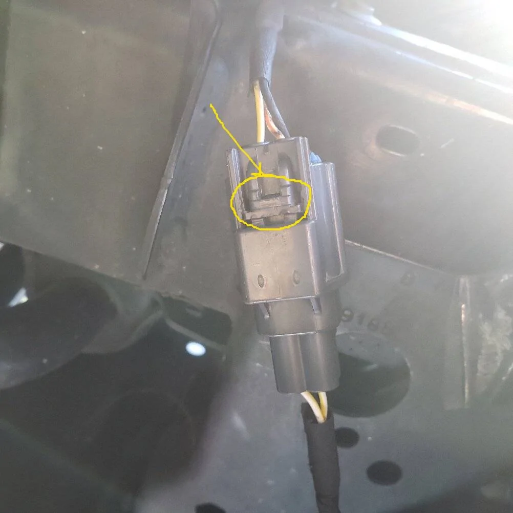 Jeep Wrangler JL Help Needed - Fog light electrical connector removal Connector for fogs