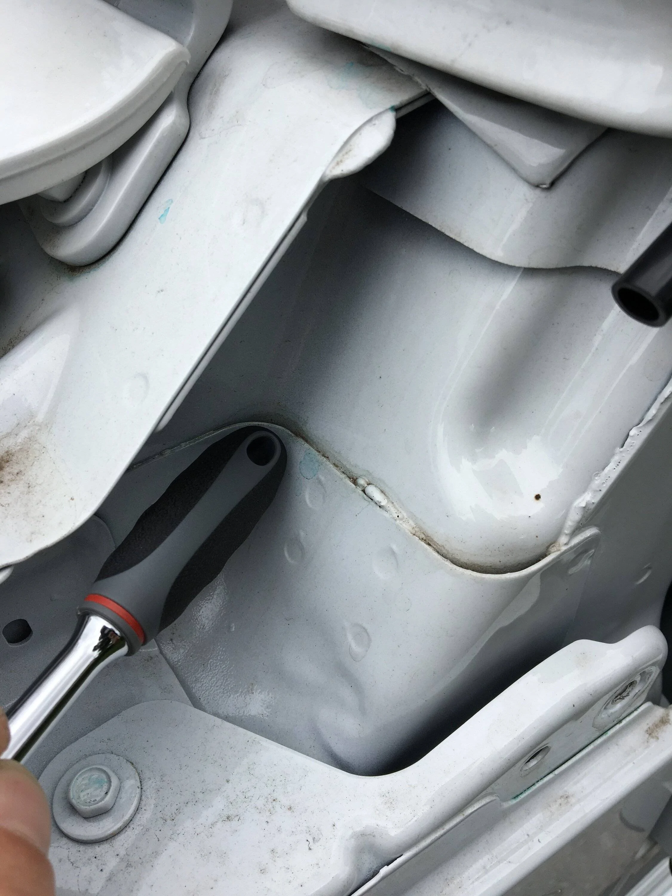 Jeep Wrangler JL Floor Boards Drain Plug Idea IMG_1246